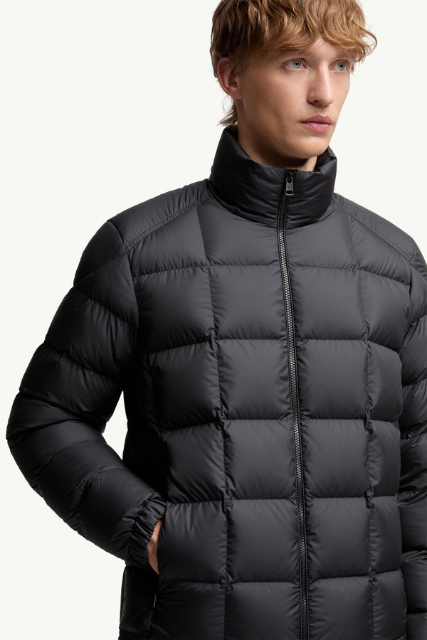 Eglise Square-Quilted Hooded Short Down Jacket Men Black Moncler 5