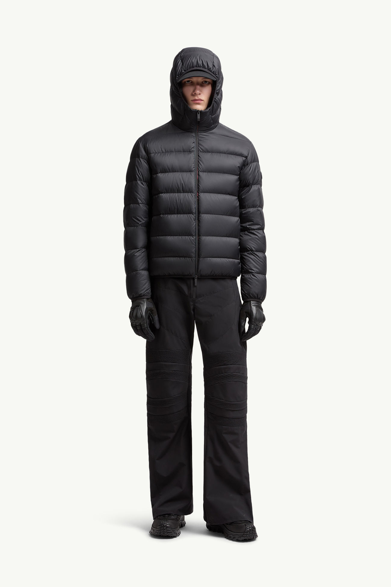 Erdonショートダウンジャケット メンズ ブラック Moncler 0