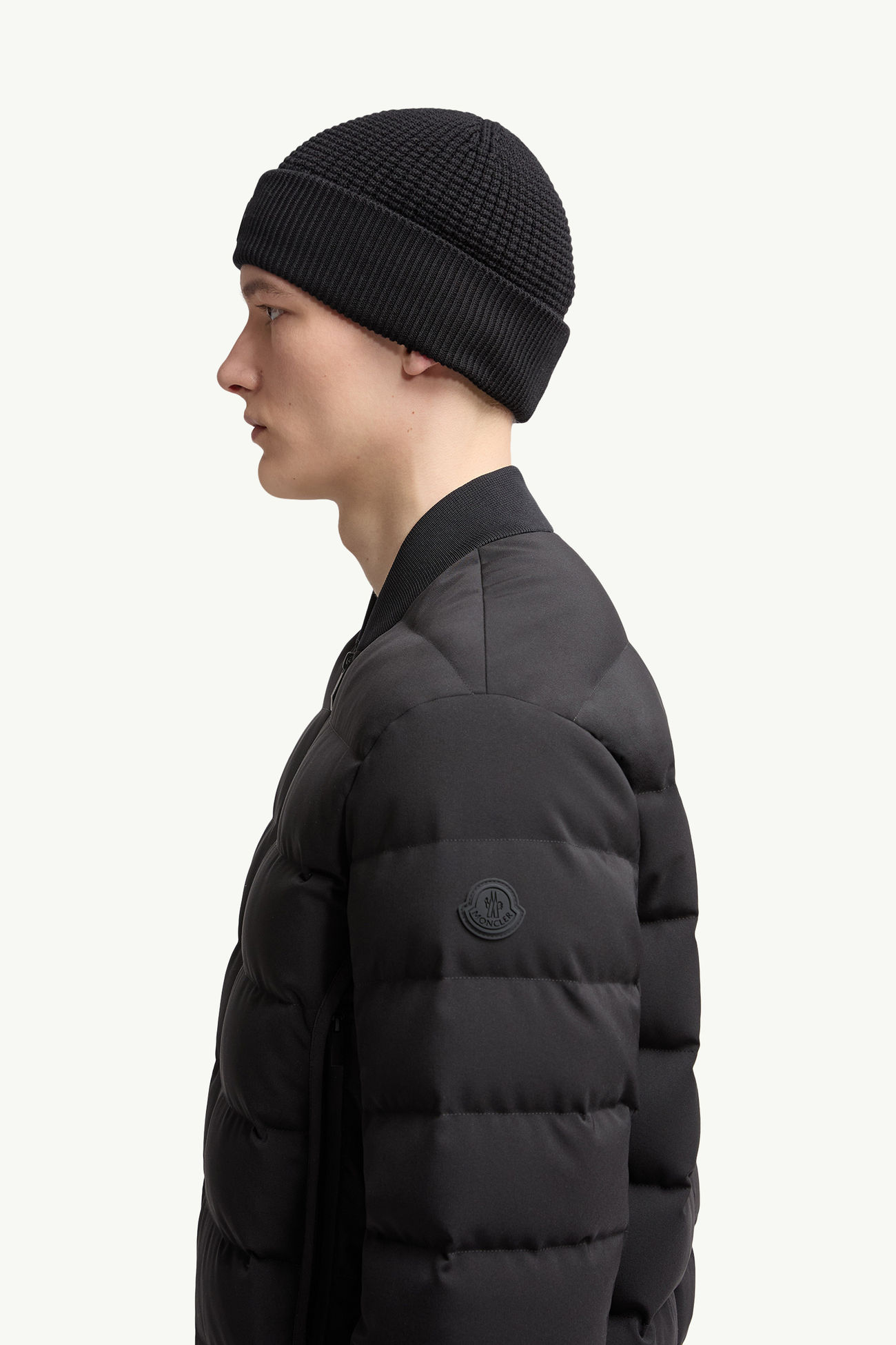 Moncler ブラック ニットダウンジャケット | ヤマダウェブコム