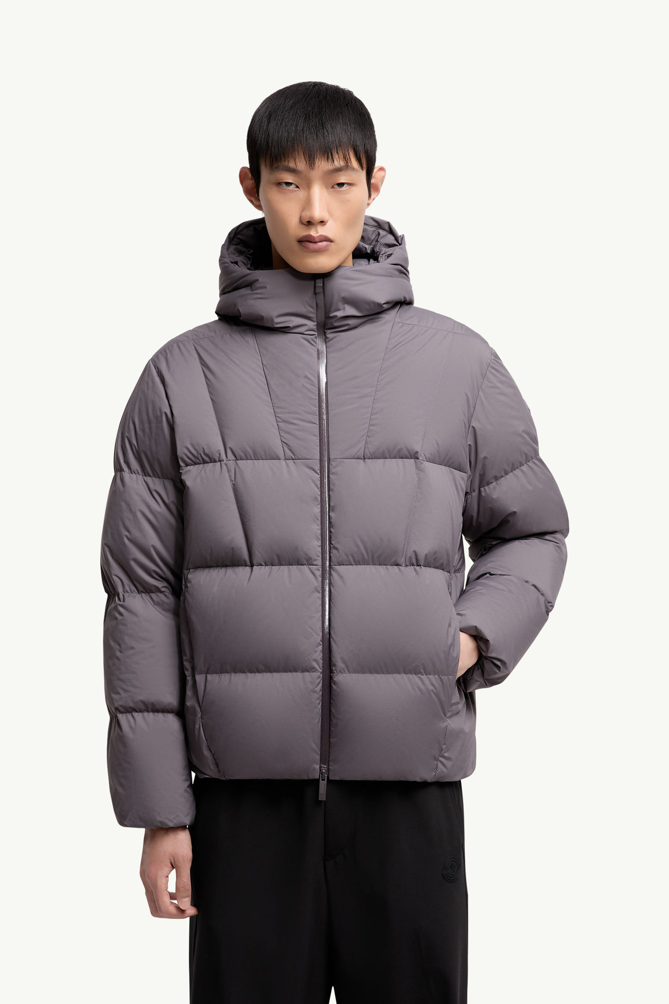 Fusain男士连帽短款羽绒夹克外套 男士 深灰色 Moncler 3