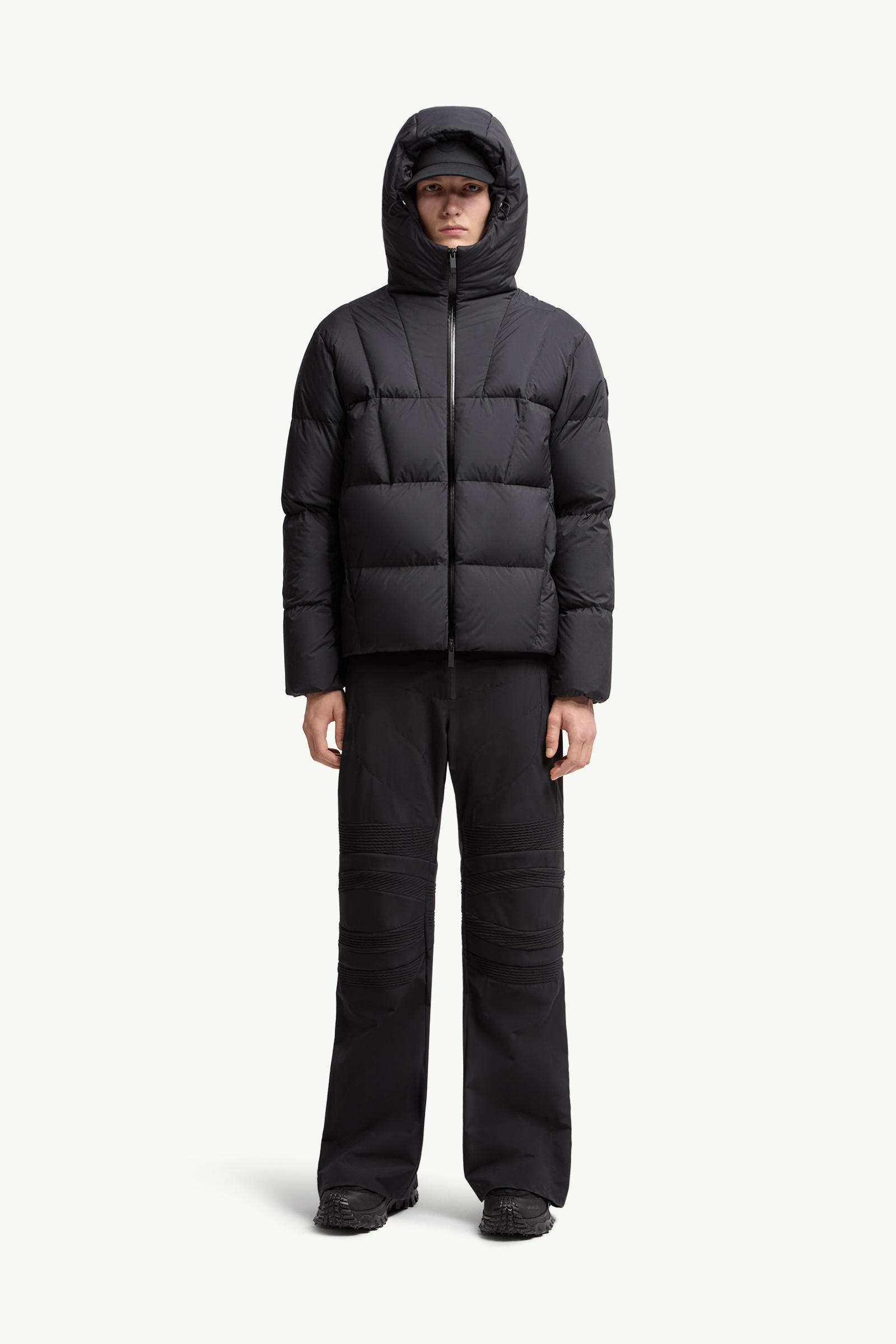 Fusain Hooded Short Down Jacket Men Black Moncler 0