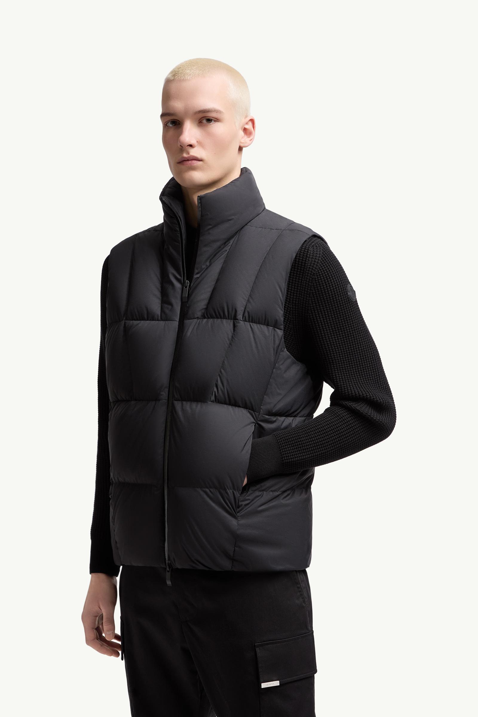 Black Janze Geometric-Quilted Down Gilet - Vests for Men | Moncler JP