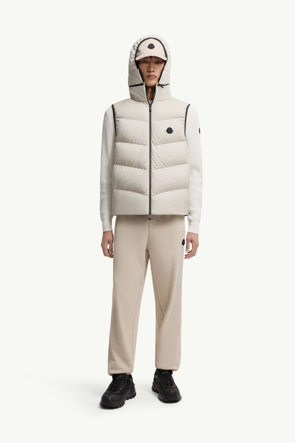 Chaleco plumífero con capucha y acolchado diagonal Guersac Hombre Gris Hielo Moncler 0