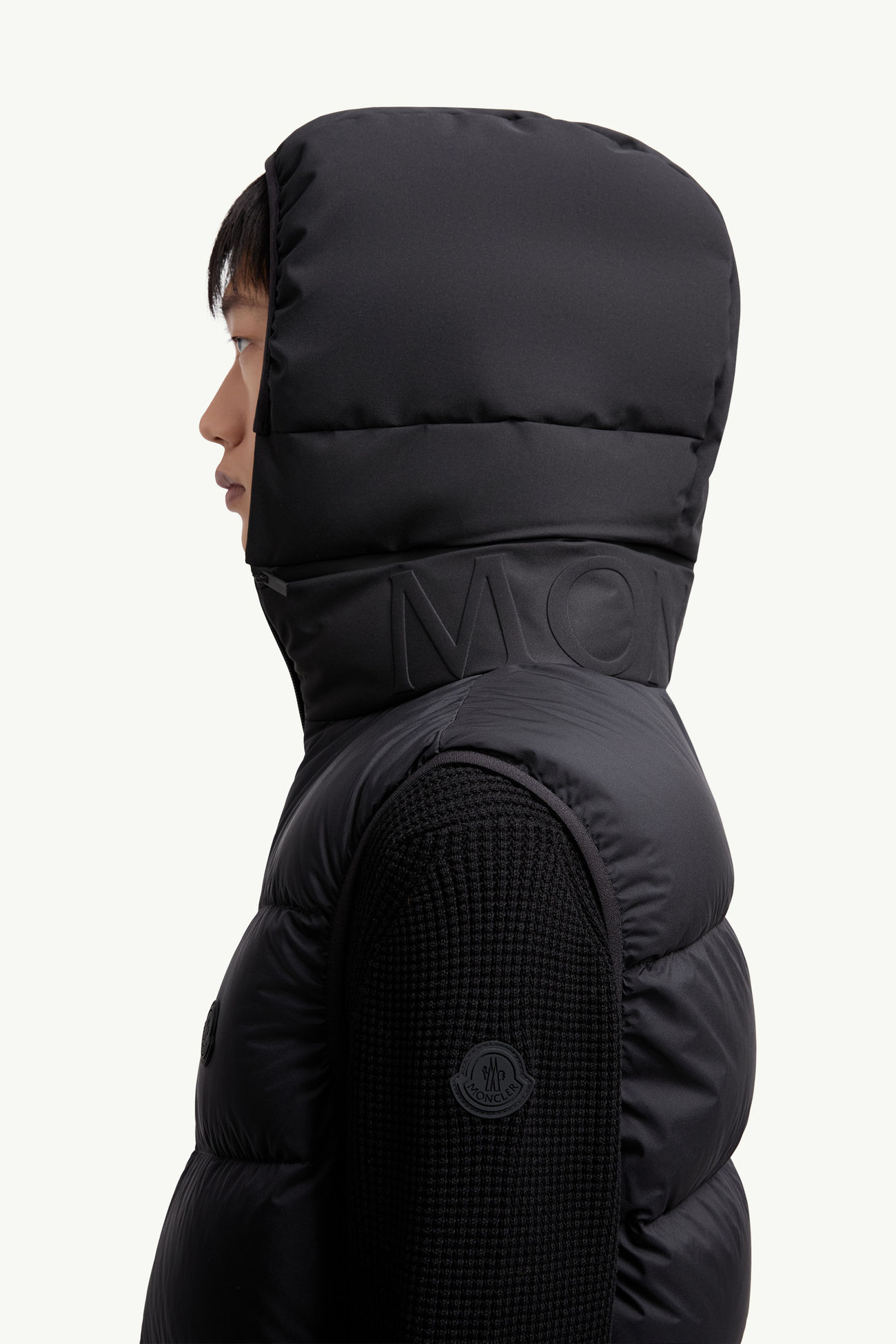 Guersac男士斜纹绗缝连帽羽绒马甲 男士 黑色 Moncler 1