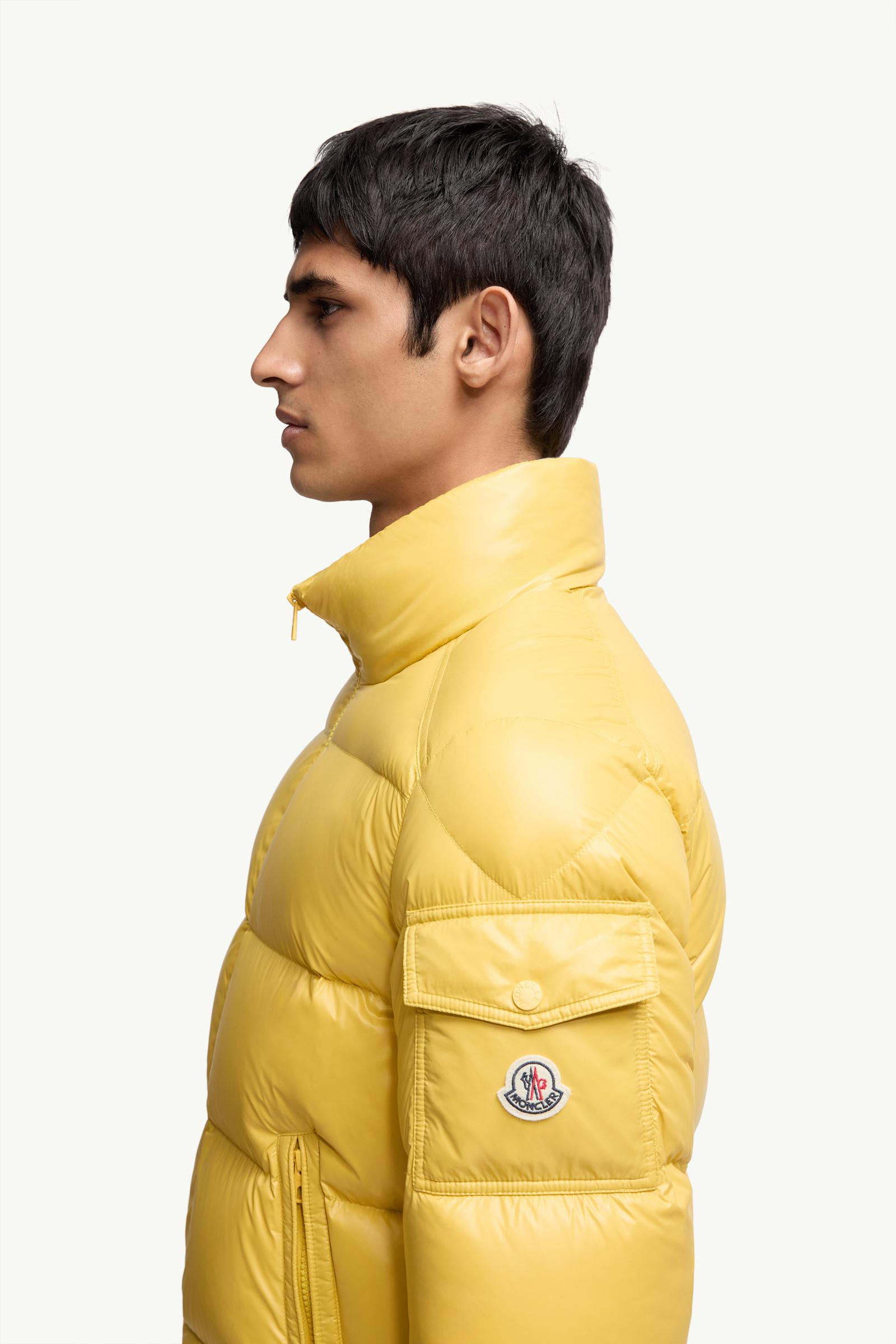 Doudoune courte à capuche Levitha Hommes Jaune Moncler 1