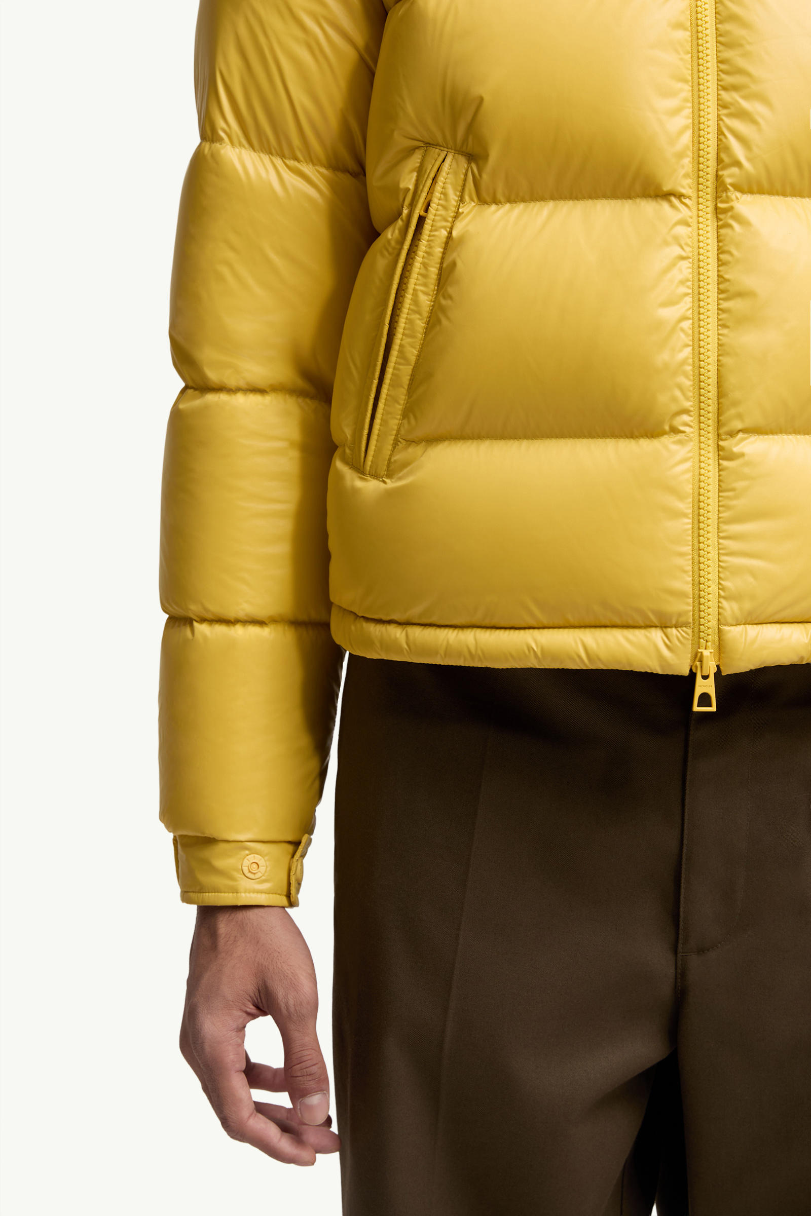 Doudoune courte à capuche Levitha Hommes Jaune Moncler 5