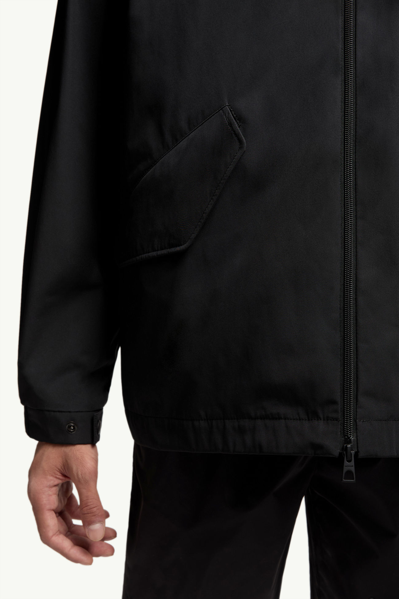 Giacca a Vento Iraclia con Cappuccio Uomo Nero Moncler 5