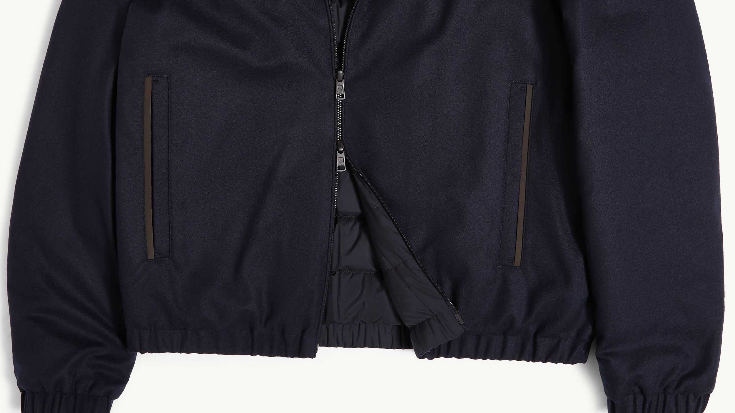 Slide 1 - product.feature.reversiblezip.title