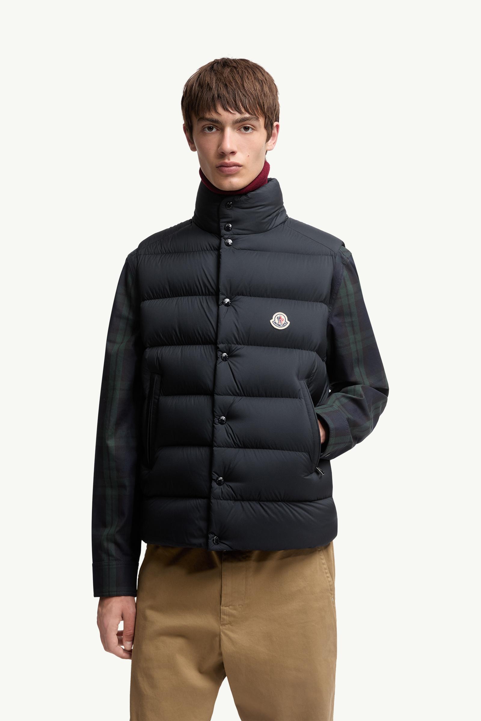 モンクレール TIBB GILET ダウンベスト ブラック メンズサイズ XS ブルー Tibbベスト : ジレ 向けの メンズ | モンクレール
