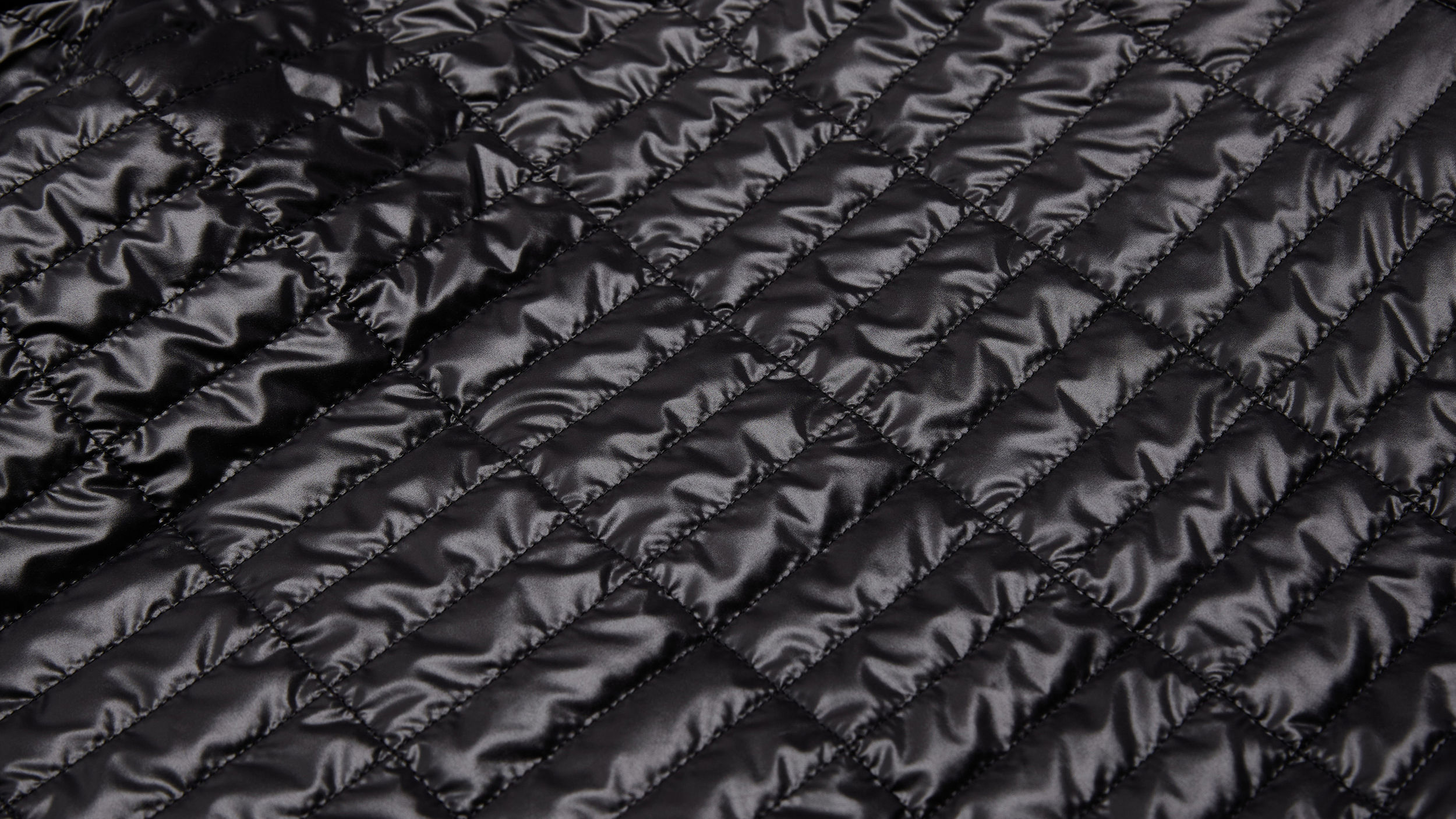 Slide 1 - product.feature.stitchingdetails.title