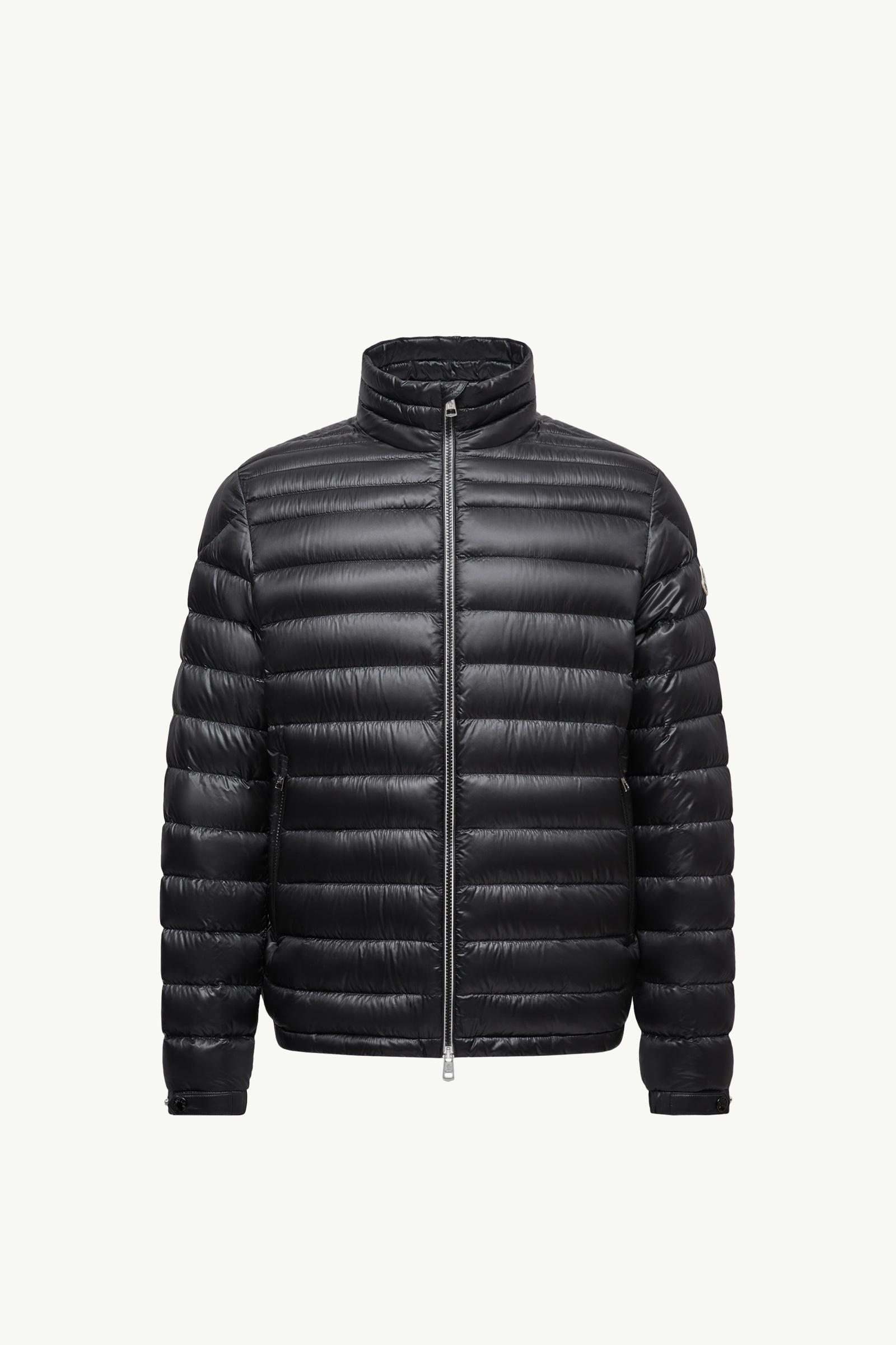 https://moncler-cdn.thron.com/api/v1/content-delivery/shares/dpx6uv/contents/K20911A00103597YG999_F/image/K20911A00103597YG999_F