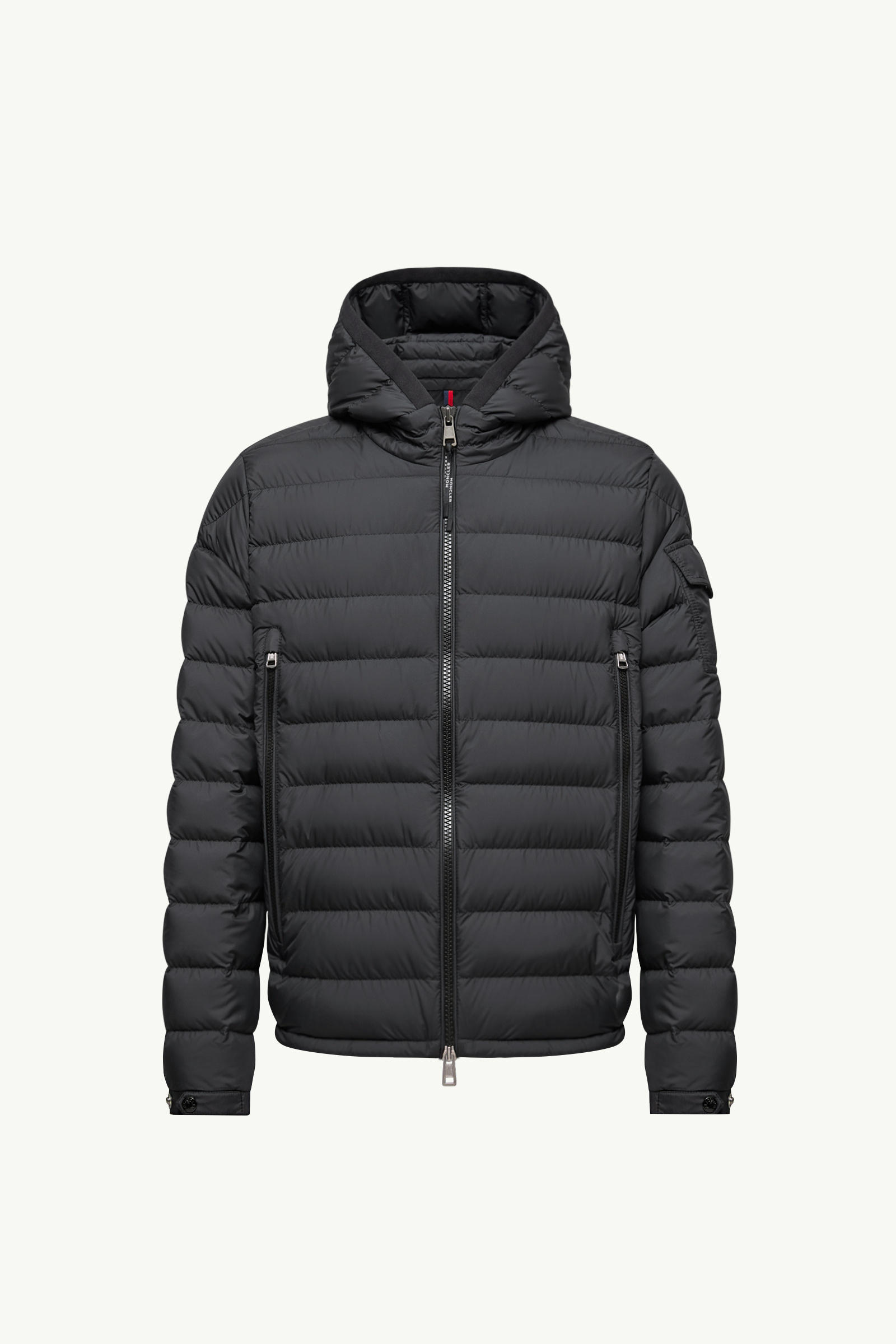 https://moncler-cdn.thron.com/api/v1/content-delivery/shares/dpx6uv/contents/K20911A00122549SK999_F/image/K20911A00122549SK999_F