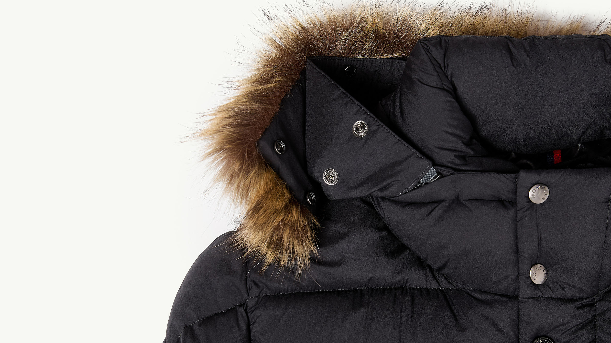 Slide 2 - product.feature.detachablefur.title