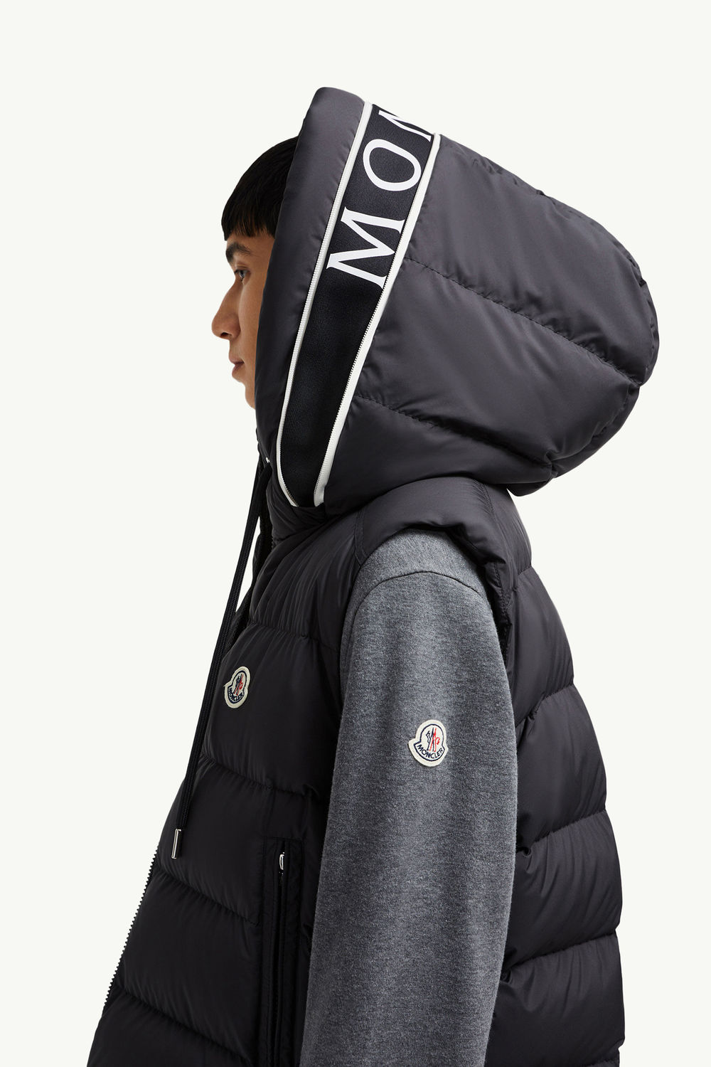Cardamine Hooded Down Gilet Men Black Moncler 1