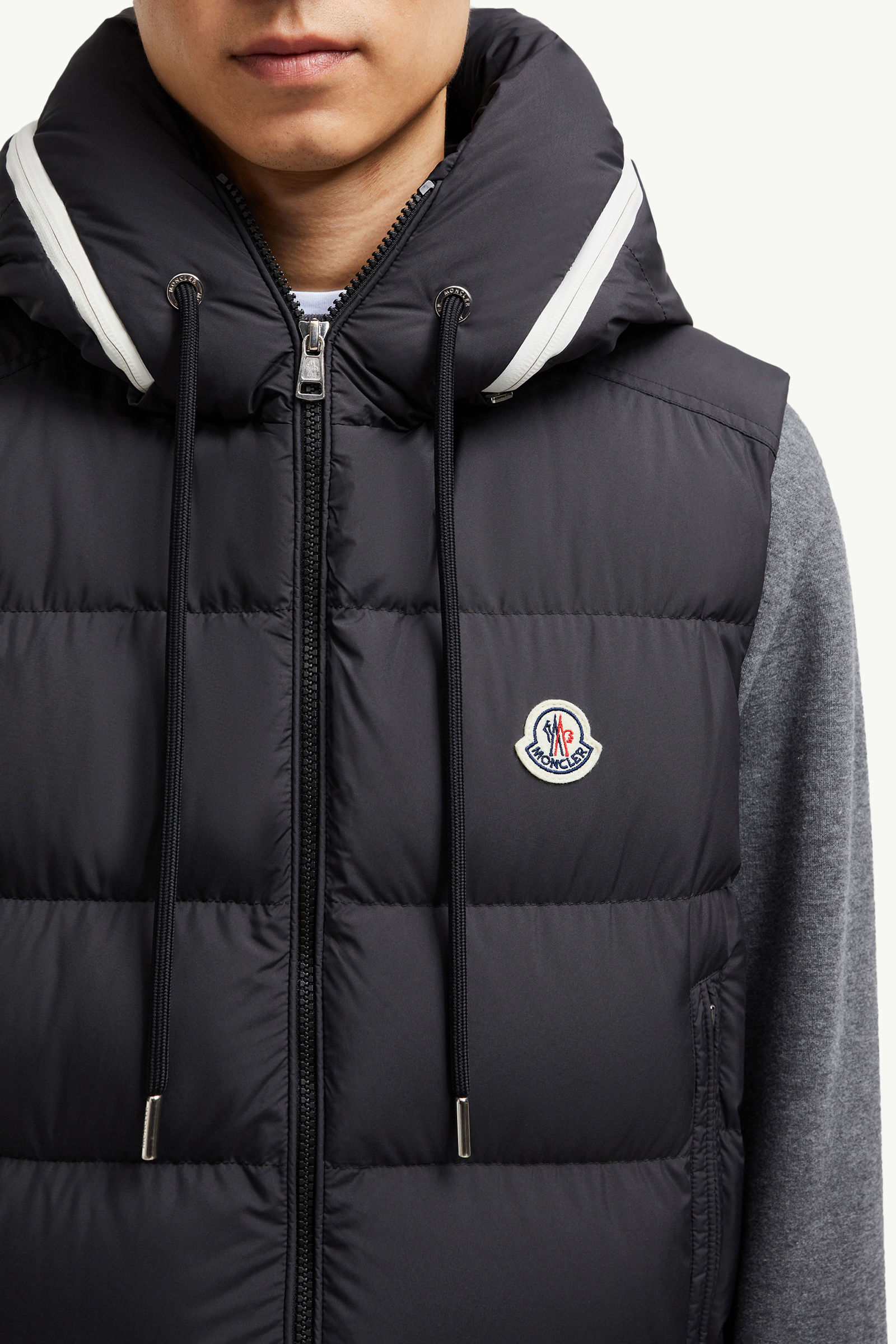 Cardamine Hooded Down Gilet Men Black Moncler 6