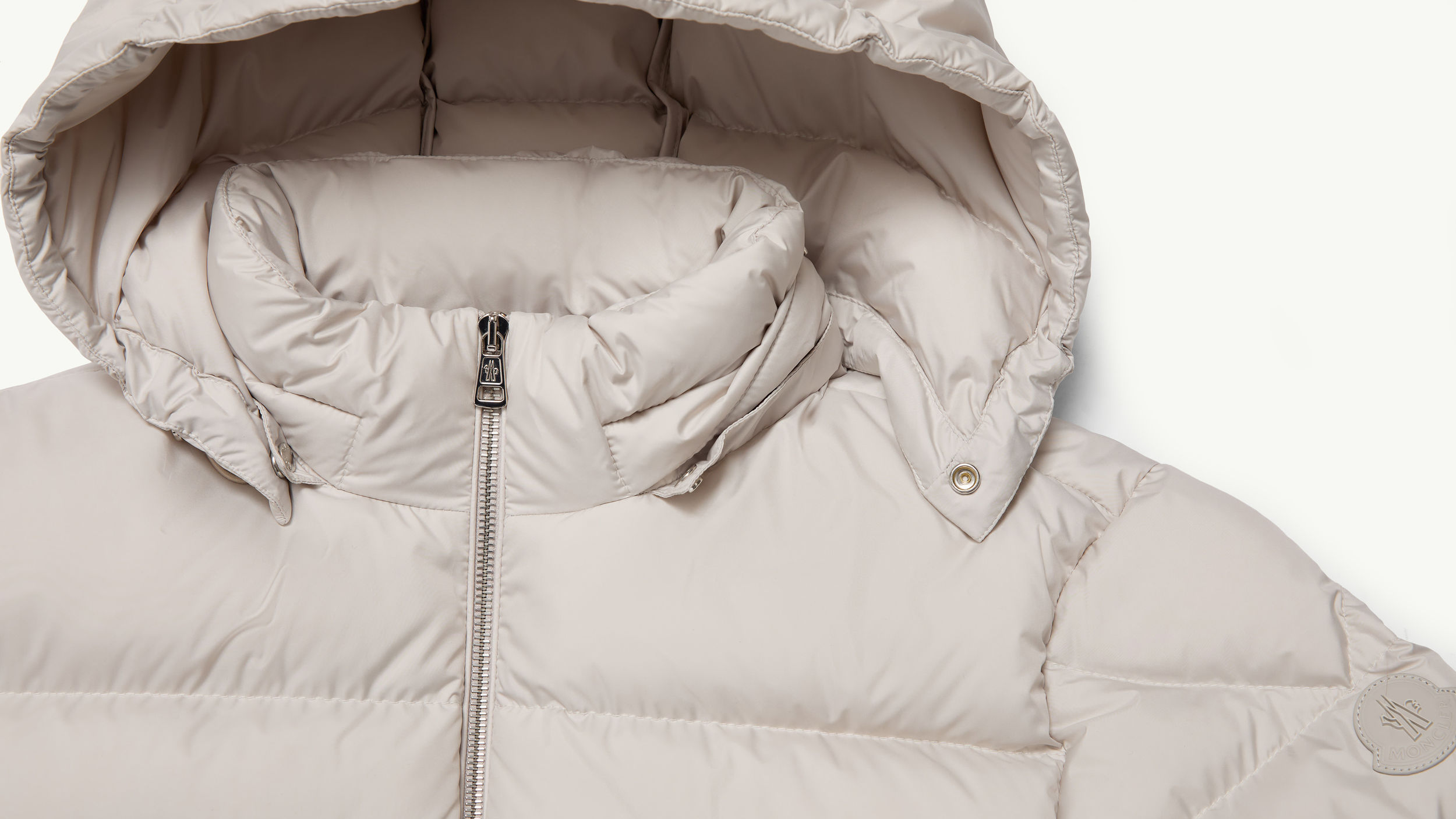 Slide 1 - product.feature.detachablehood.title