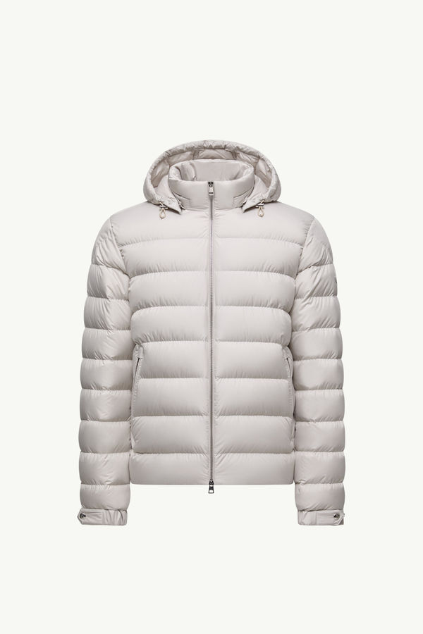 https://moncler-cdn.thron.com/api/v1/content-delivery/shares/dpx6uv/contents/K20911A00129549SK215_F/image/K20911A00129549SK215_F