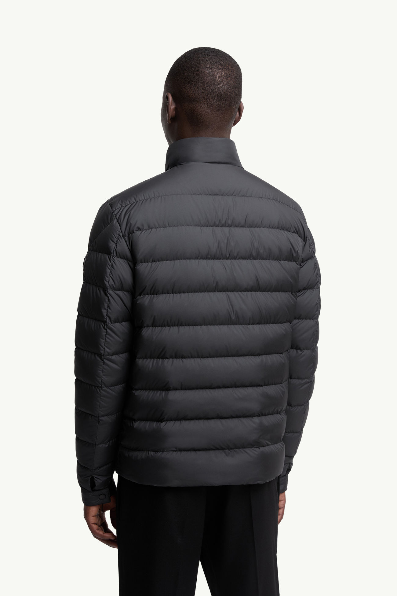 Lyco ショートダウンジャケット メンズ ブラック Moncler 4