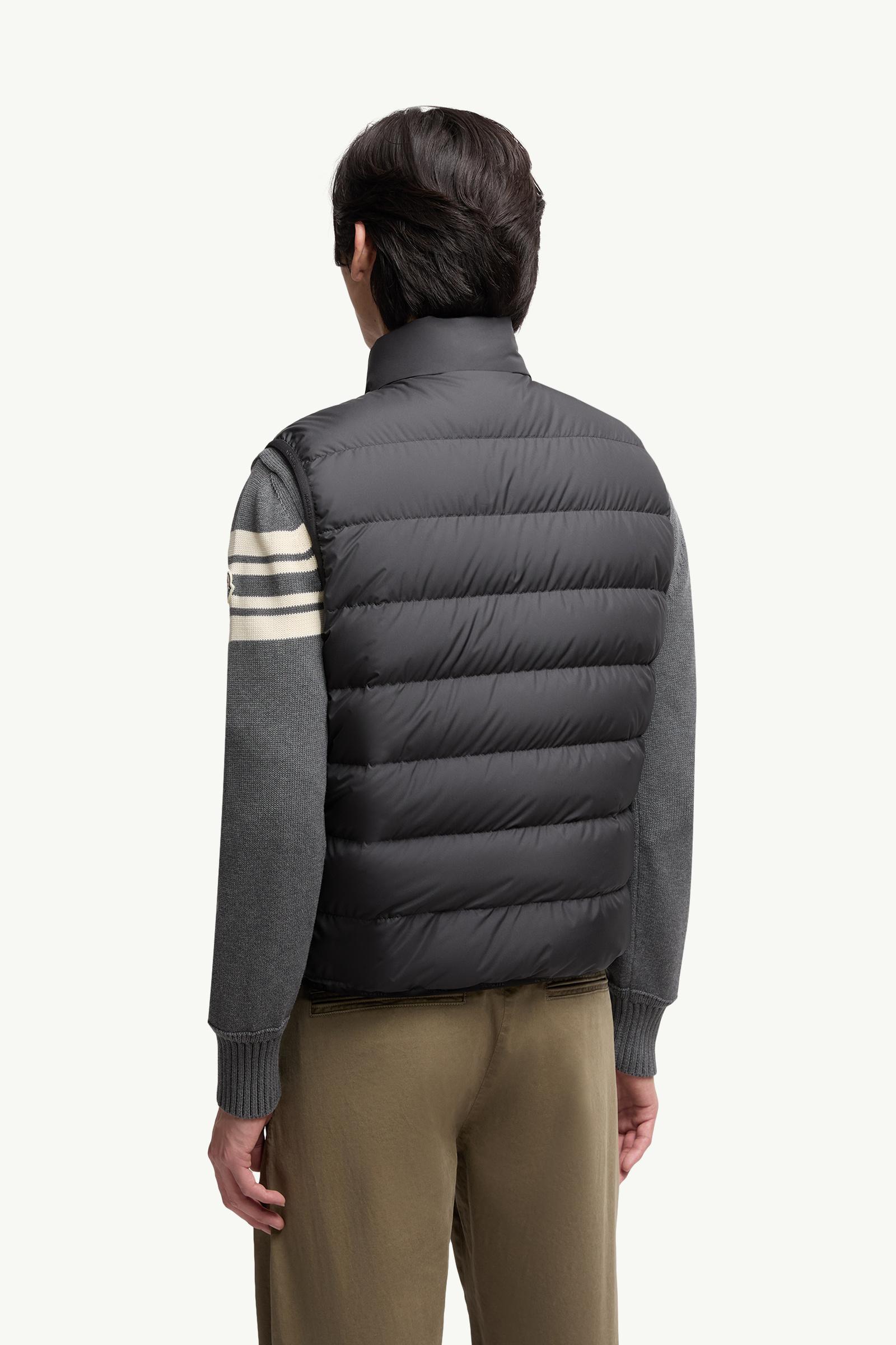 MONCLER CONTRIN VEST BLACK モンクレール　コントリン Moncler - Contrin Full zip down vest black - The Corner
