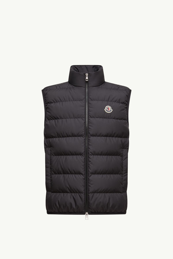 https://moncler-cdn.thron.com/api/v1/content-delivery/shares/dpx6uv/contents/K20911A0013654A81999_F/image/K20911A0013654A81999_F