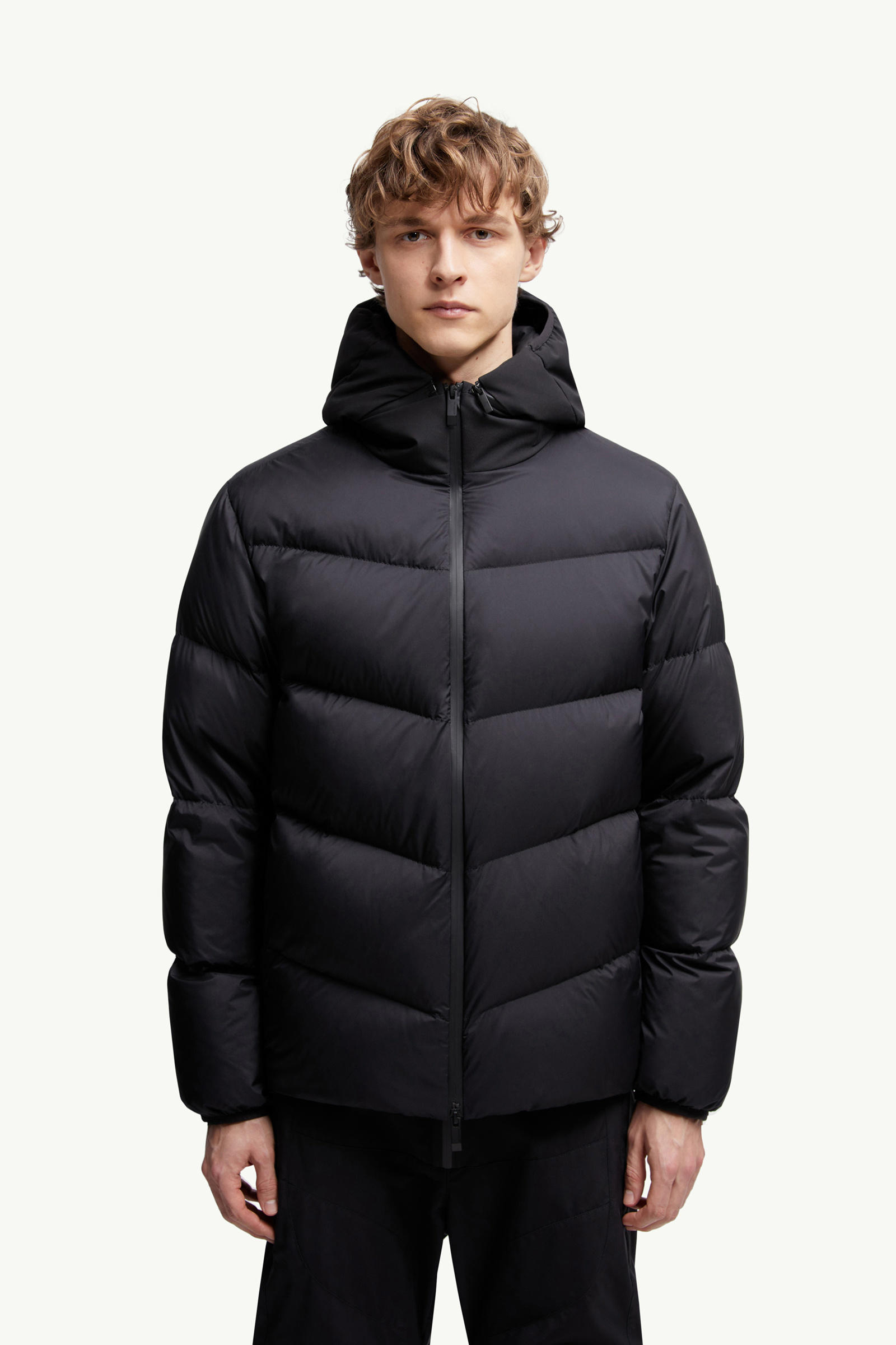 Forez Hooded Short Down Jacket Men Black Moncler 3