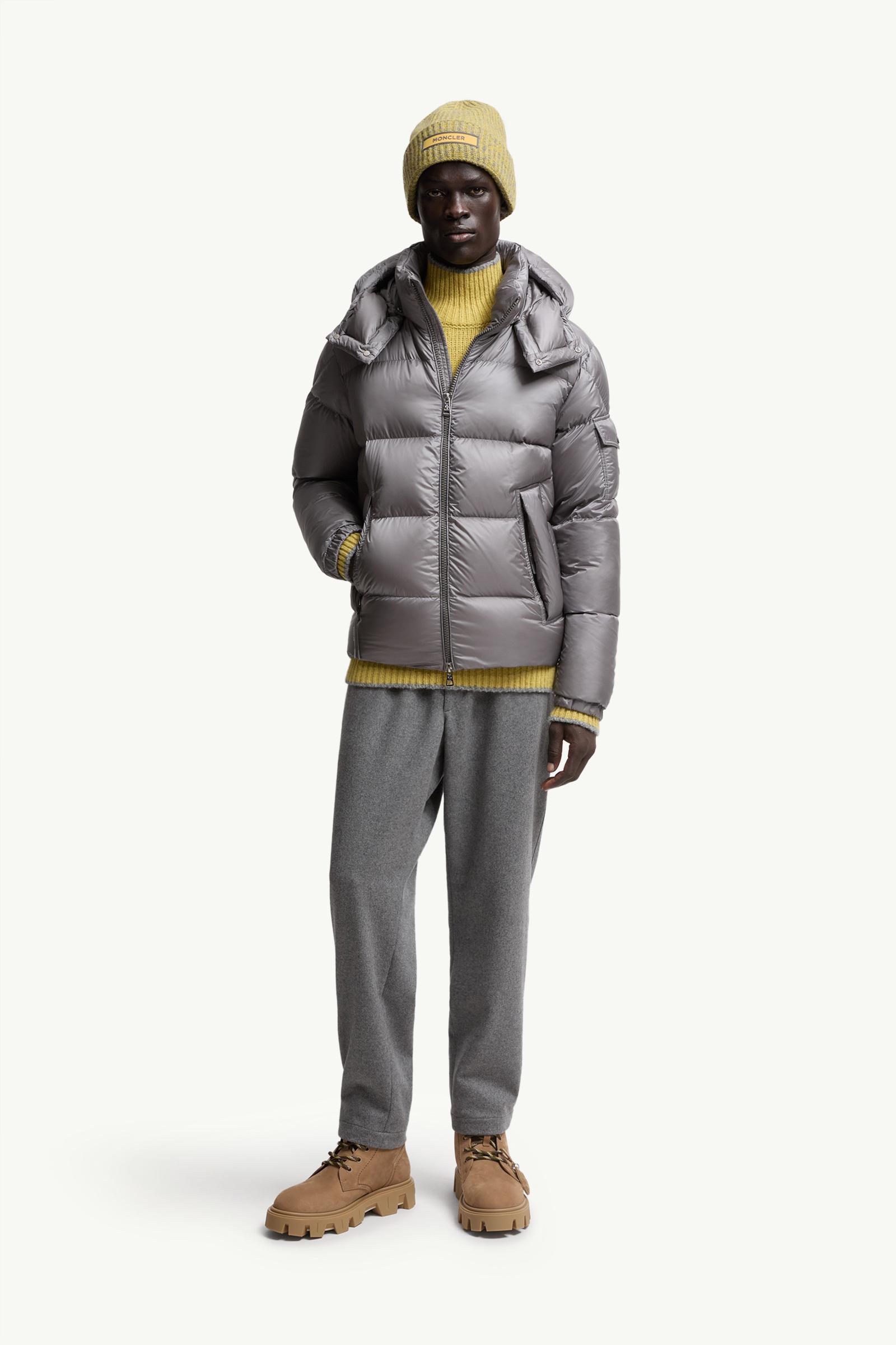 MONCLER グレー ダウンジャケット フード付き グレー Couyere ショート 
