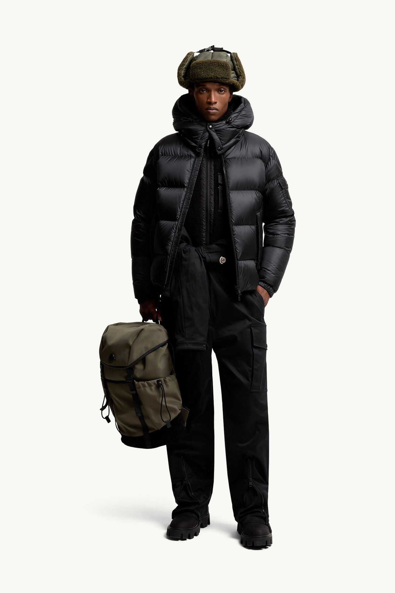 Couyere Hooded Short Down Jacket Men Black Moncler 0