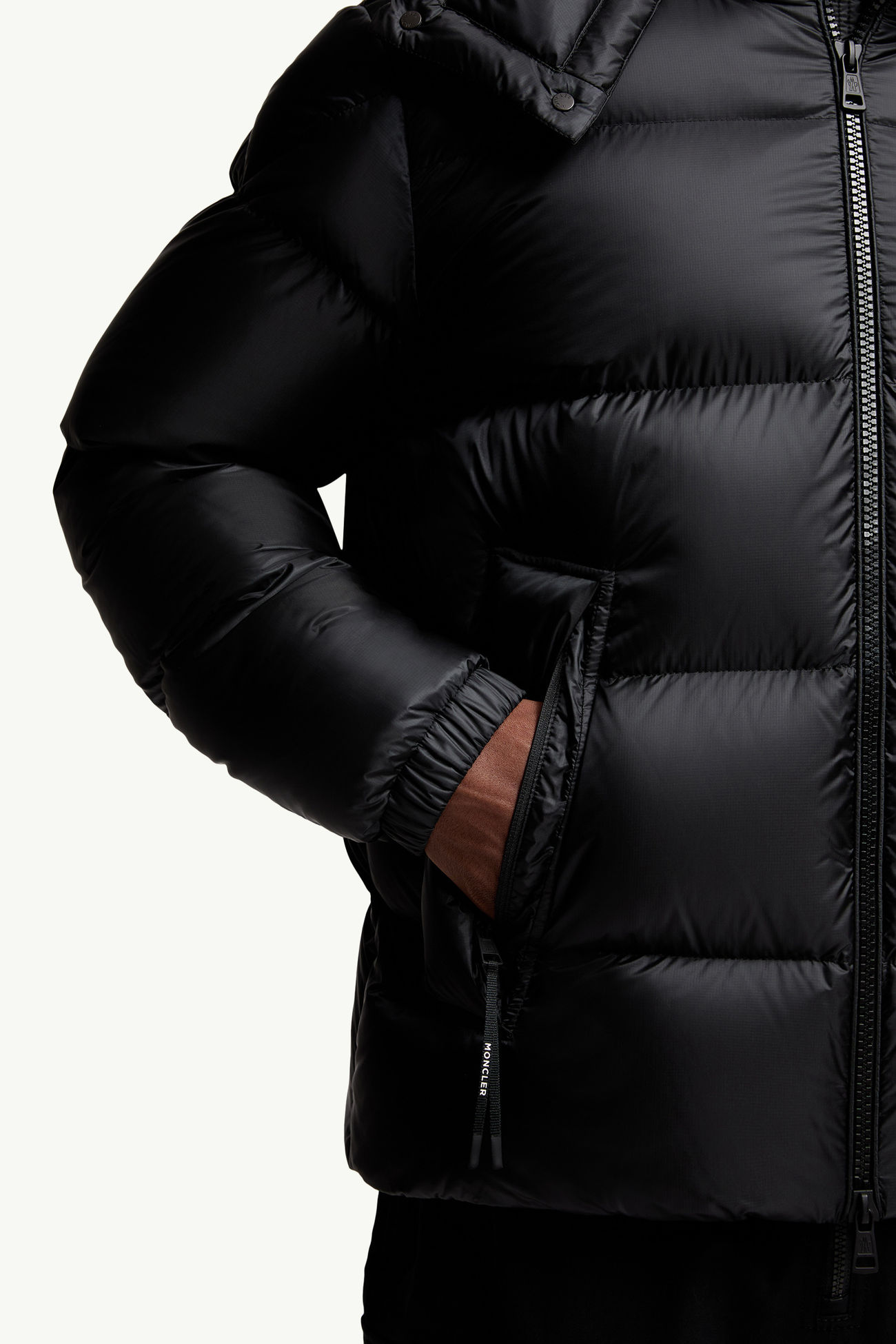 Doudoune courte à capuche Couyere Hommes Noir Moncler 6