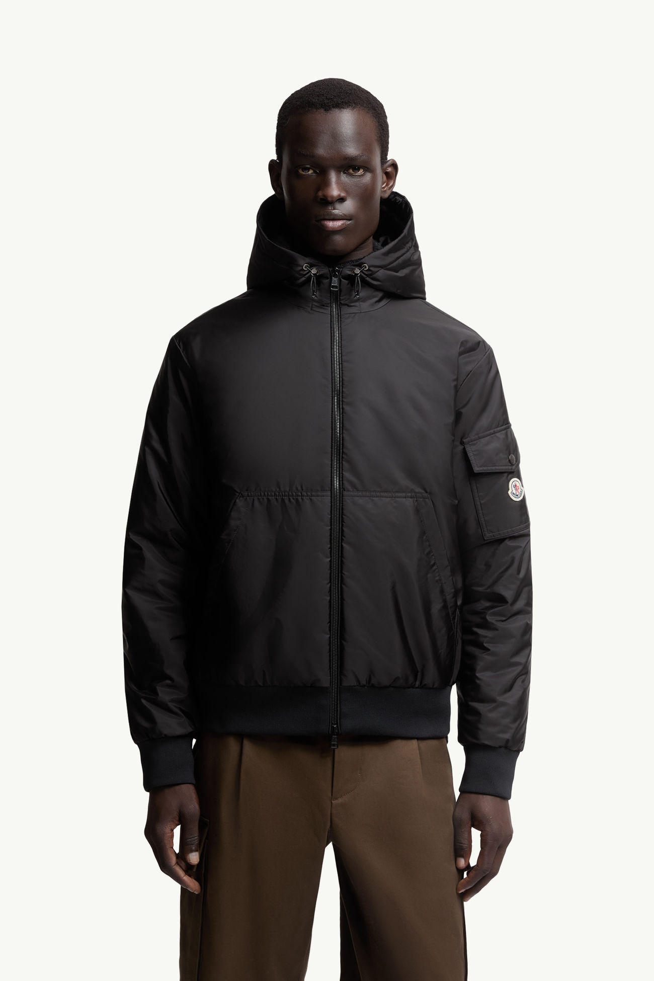 Poiliot kurze Daunenjacke mit Kapuze Herren Schwarz Moncler 3