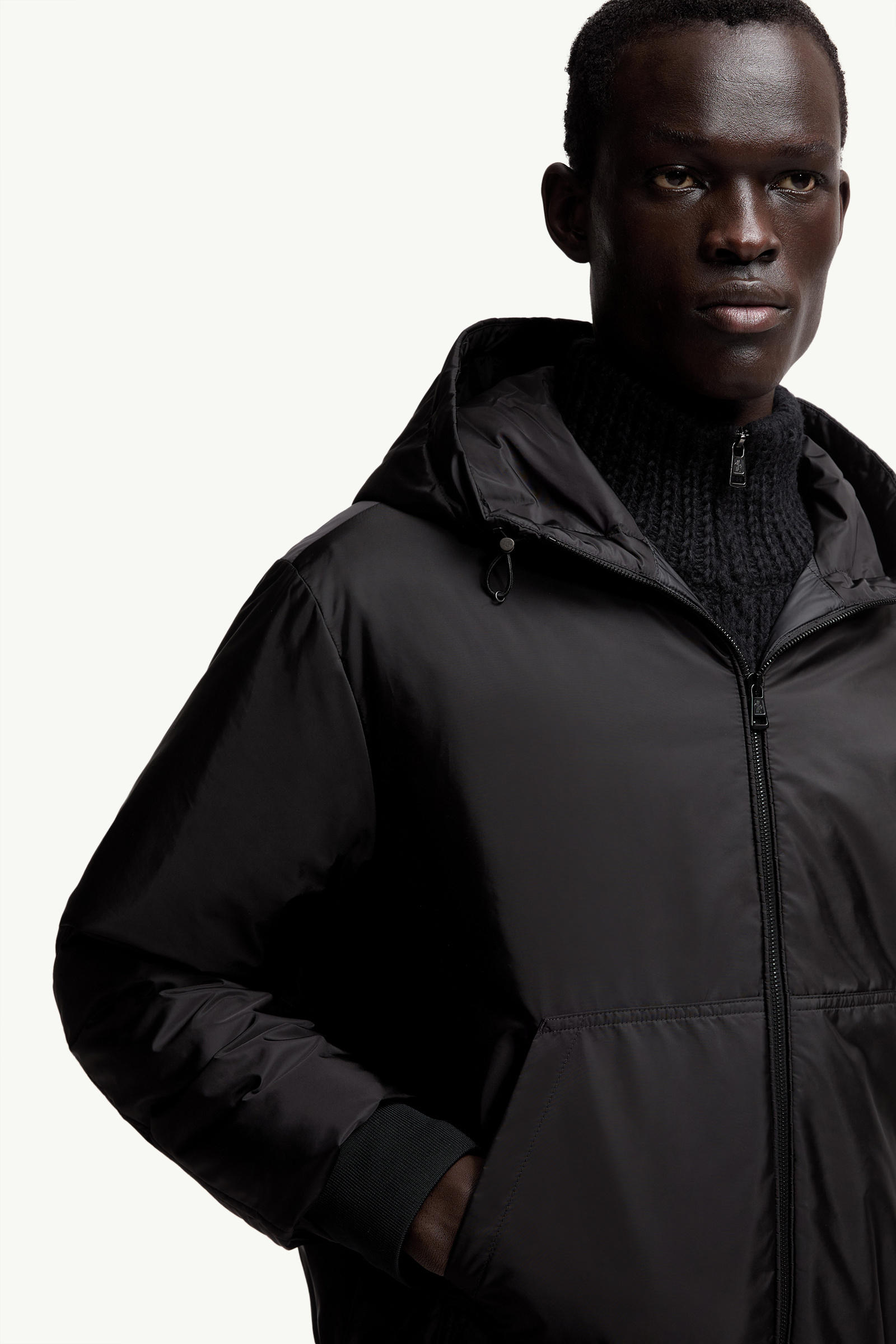 Doudoune courte à capuche Poiliot Hommes Noir Moncler 5