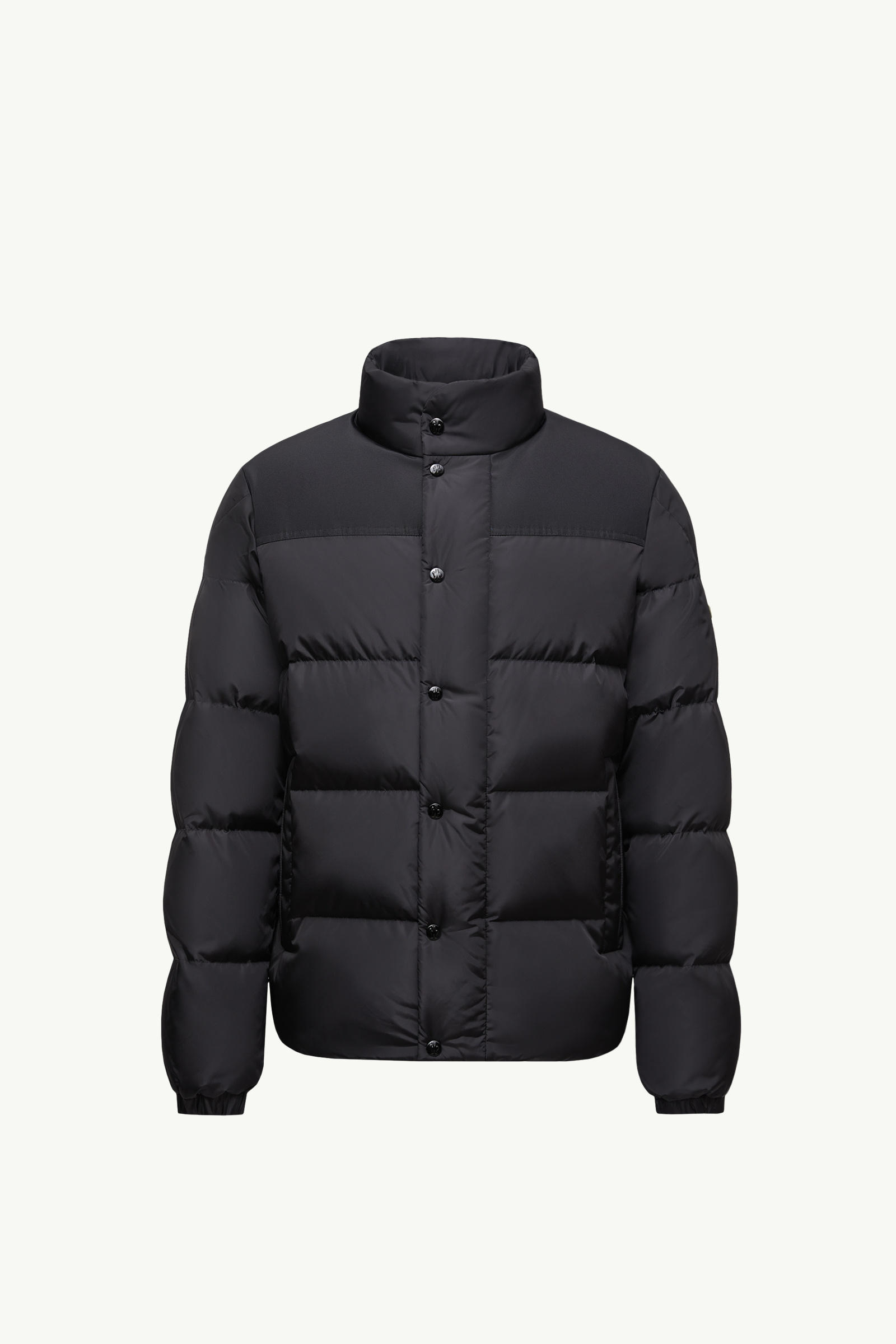 https://moncler-cdn.thron.com/api/v1/content-delivery/shares/dpx6uv/contents/K20911A00162539ZD999_F/image/K20911A00162539ZD999_F