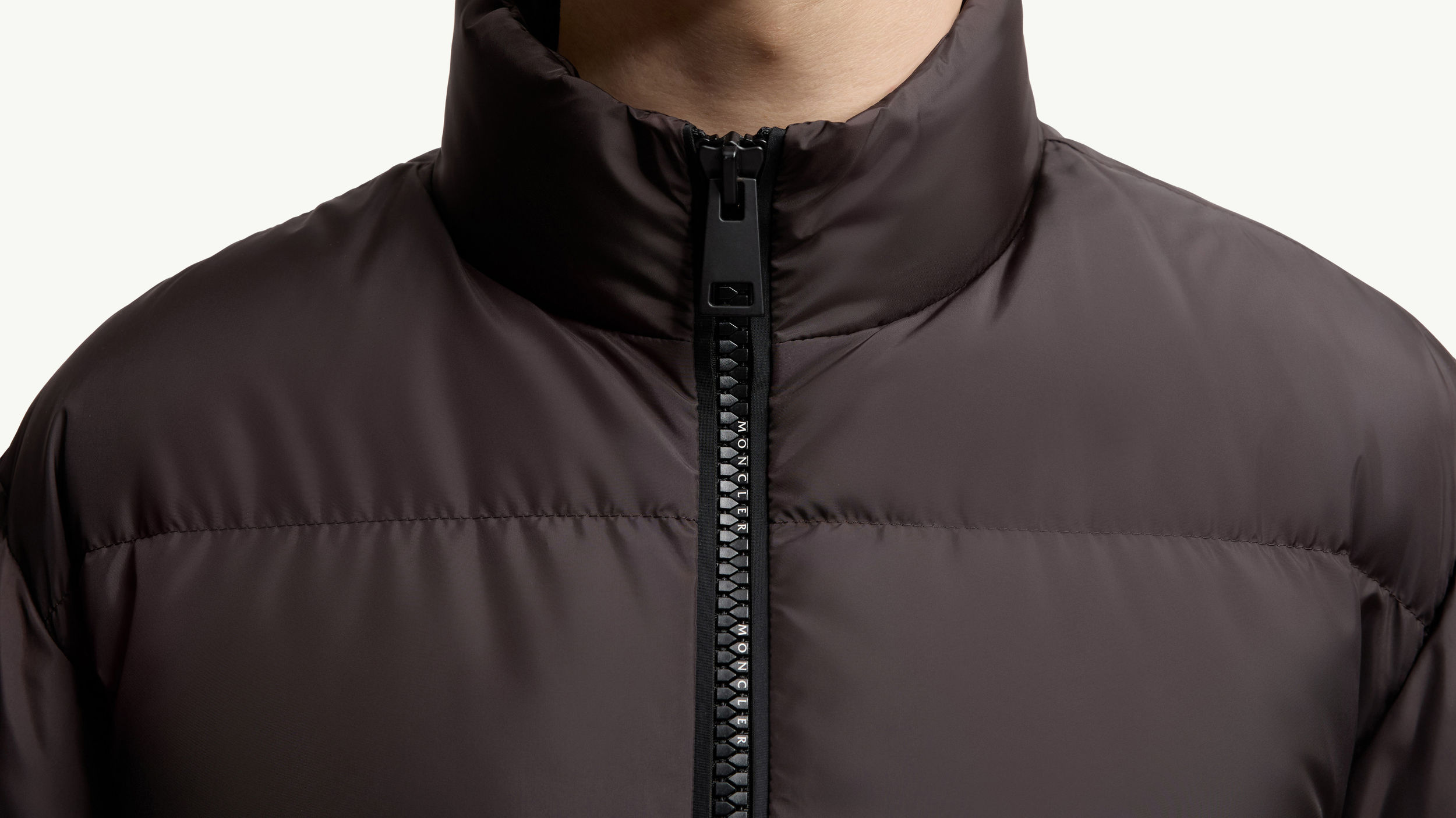 Slide 1 - Charakteristische Akzente