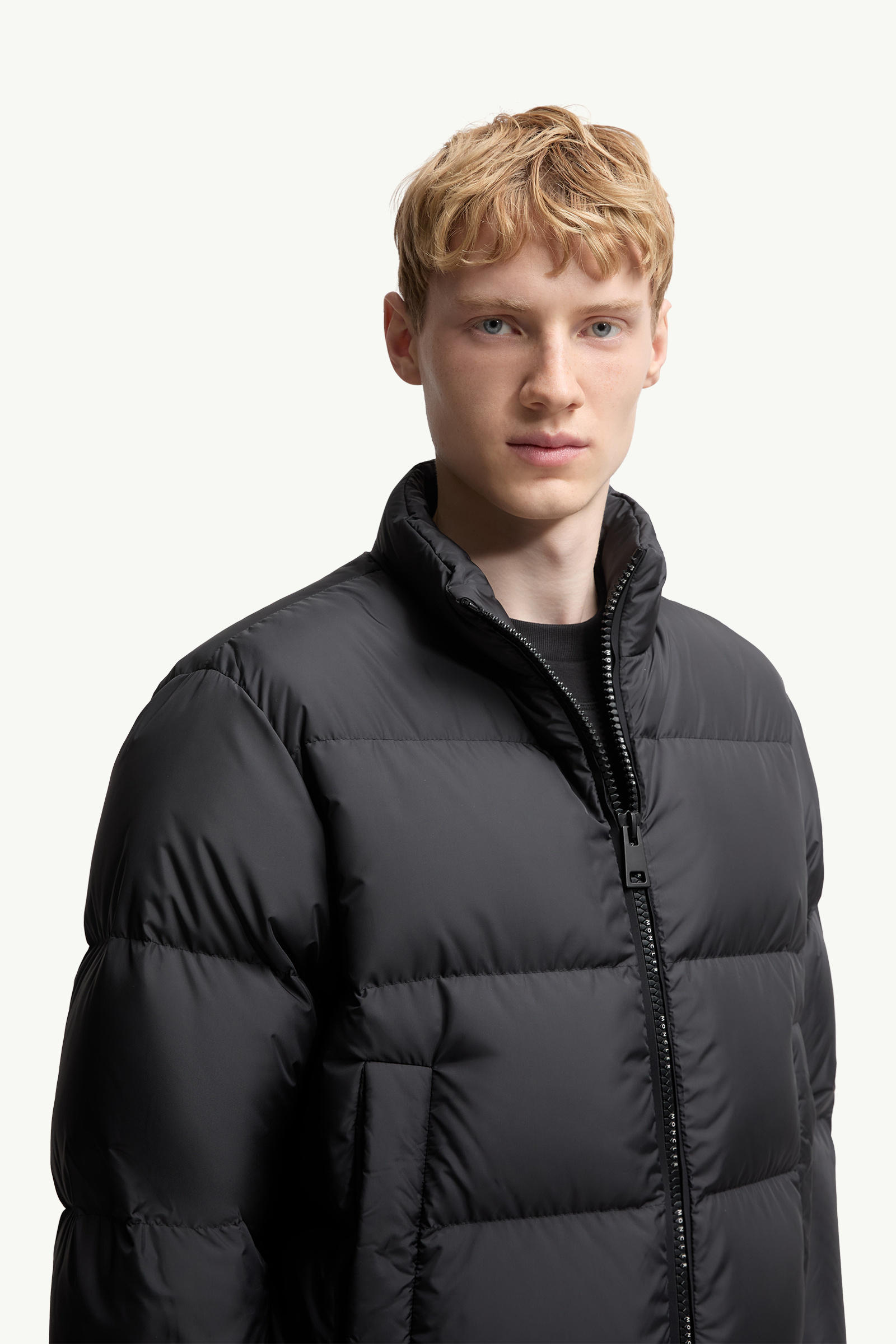Erterle Short Down Jacket Men Black Moncler 5
