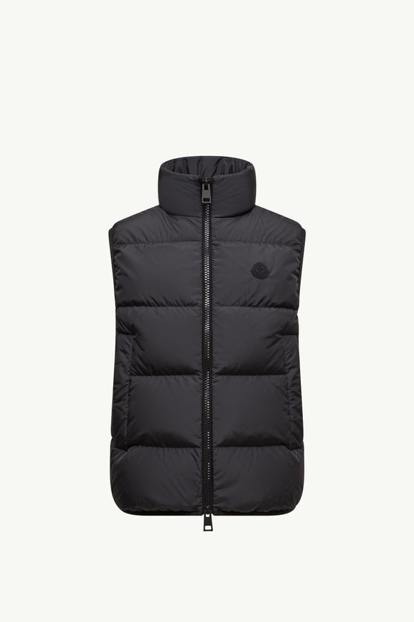 https://moncler-cdn.thron.com/api/v1/content-delivery/shares/dpx6uv/contents/K20911A00179597U5999_F/image/K20911A00179597U5999_F