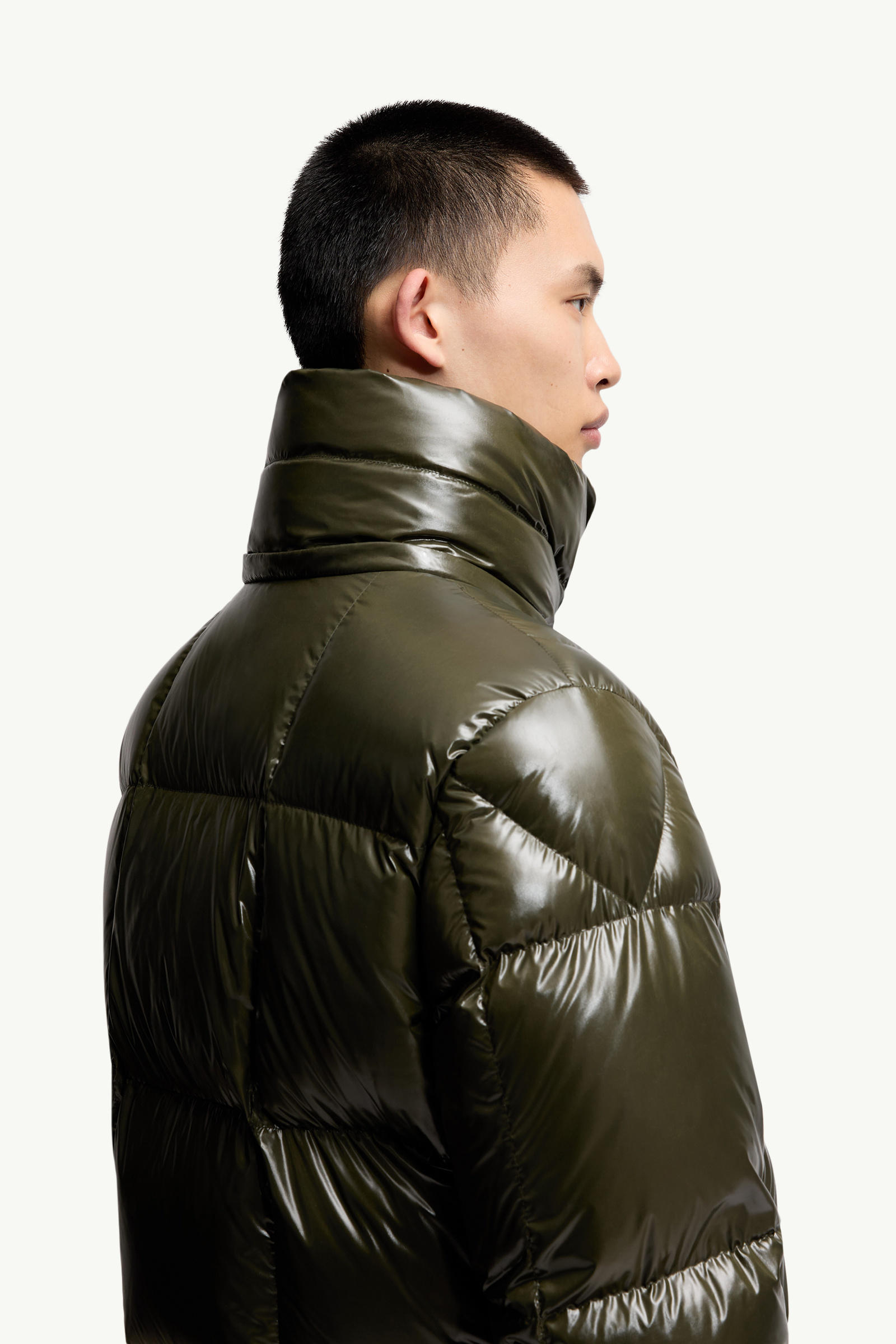 Parana Hooded Short Down Jacket Men Olive Green Moncler 5
