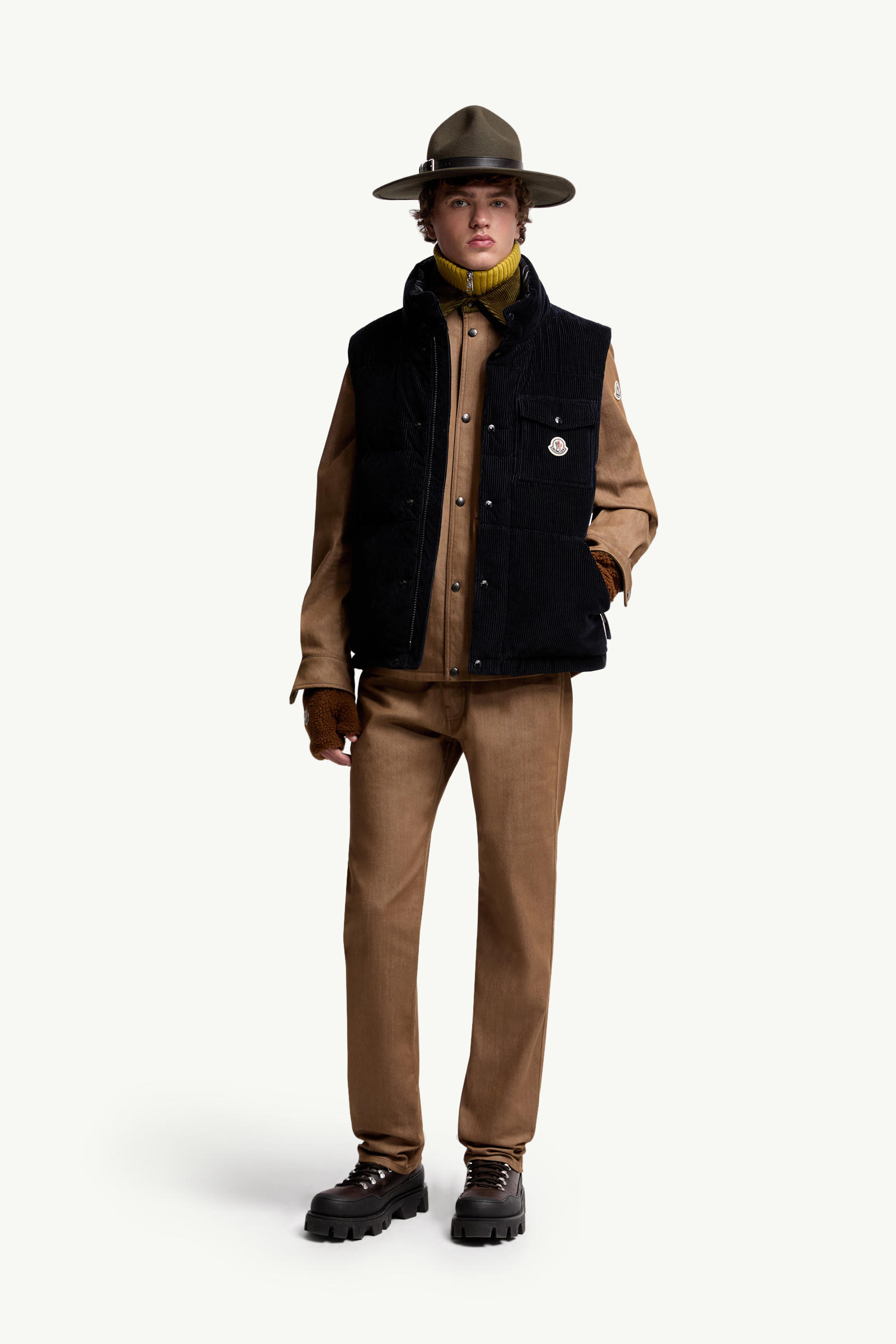 Agen Corduroy Down gilet Men Navy Blue Moncler 0