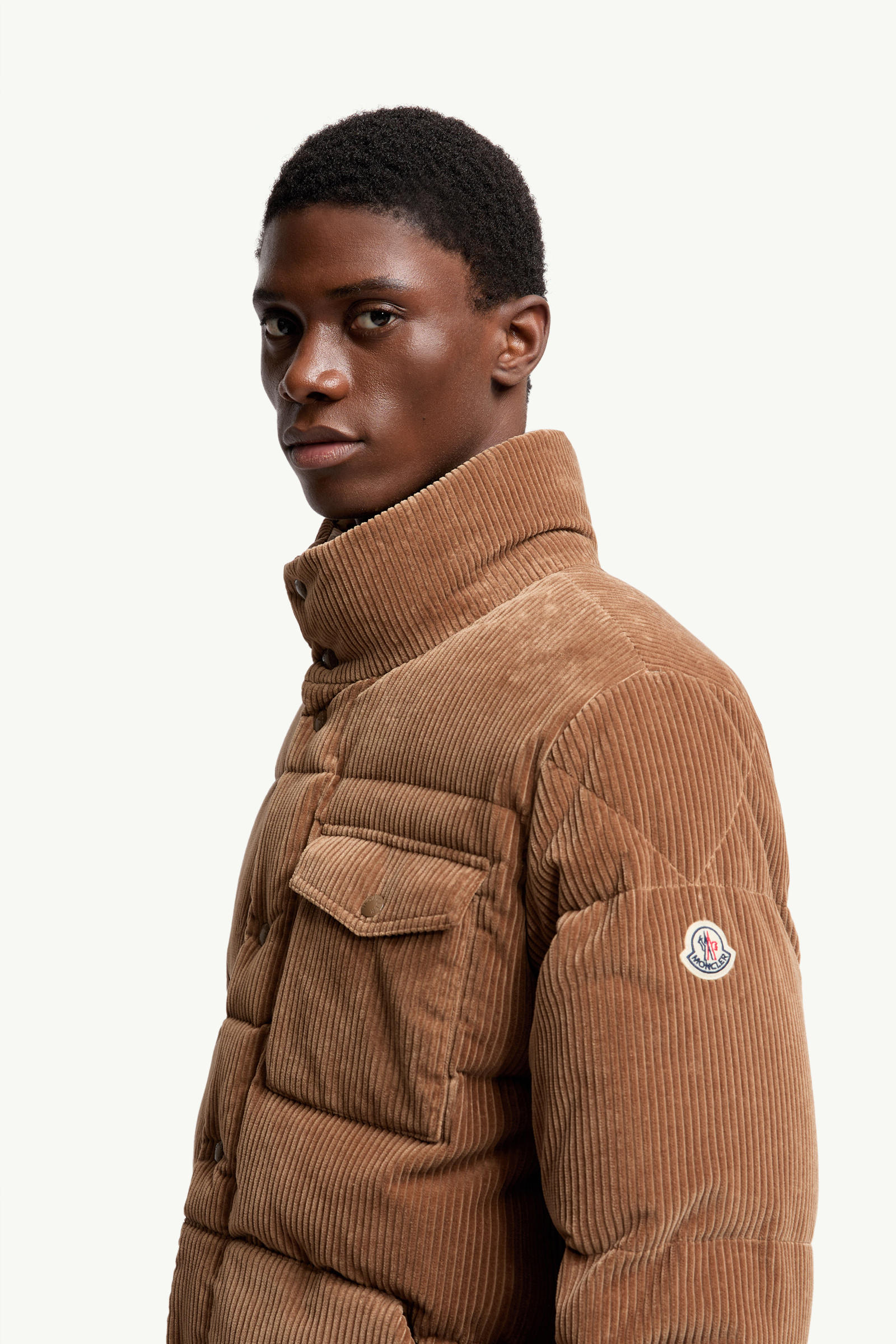 Serrant kurze Daunenjacke aus Cord Herren Braun Moncler 1