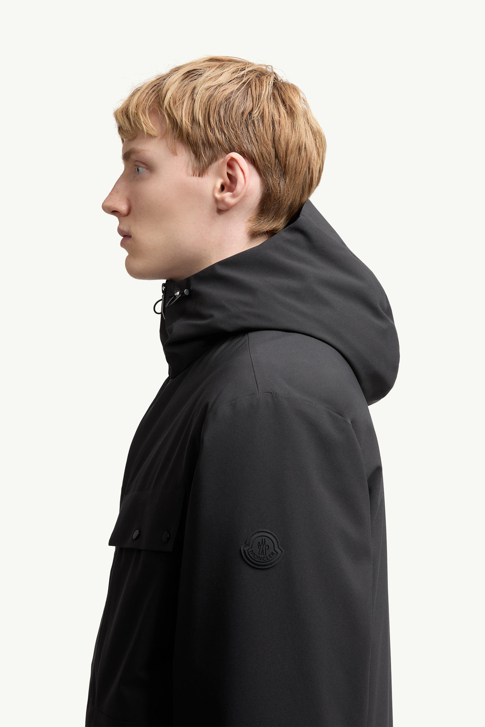 Escurays Hooded Short Down Jacket Men Black Moncler 1