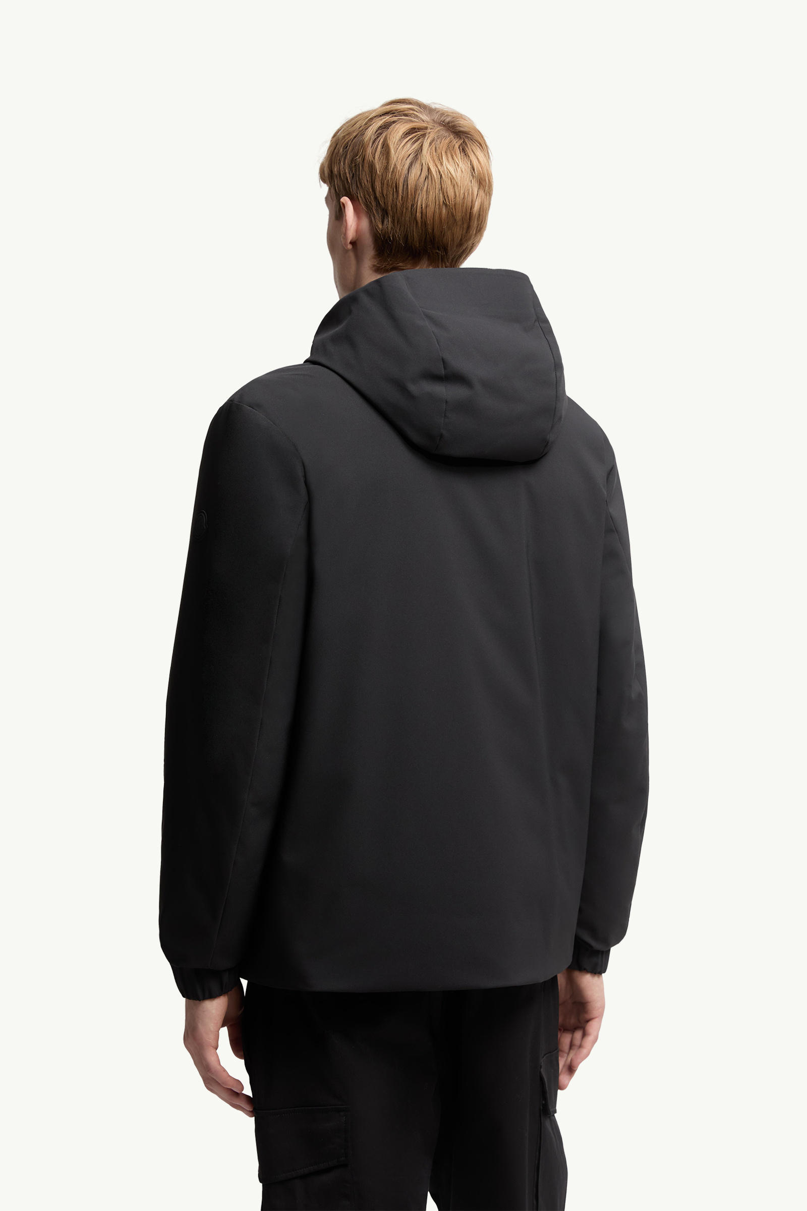 Escurays Hooded Short Down Jacket Men Black Moncler 4