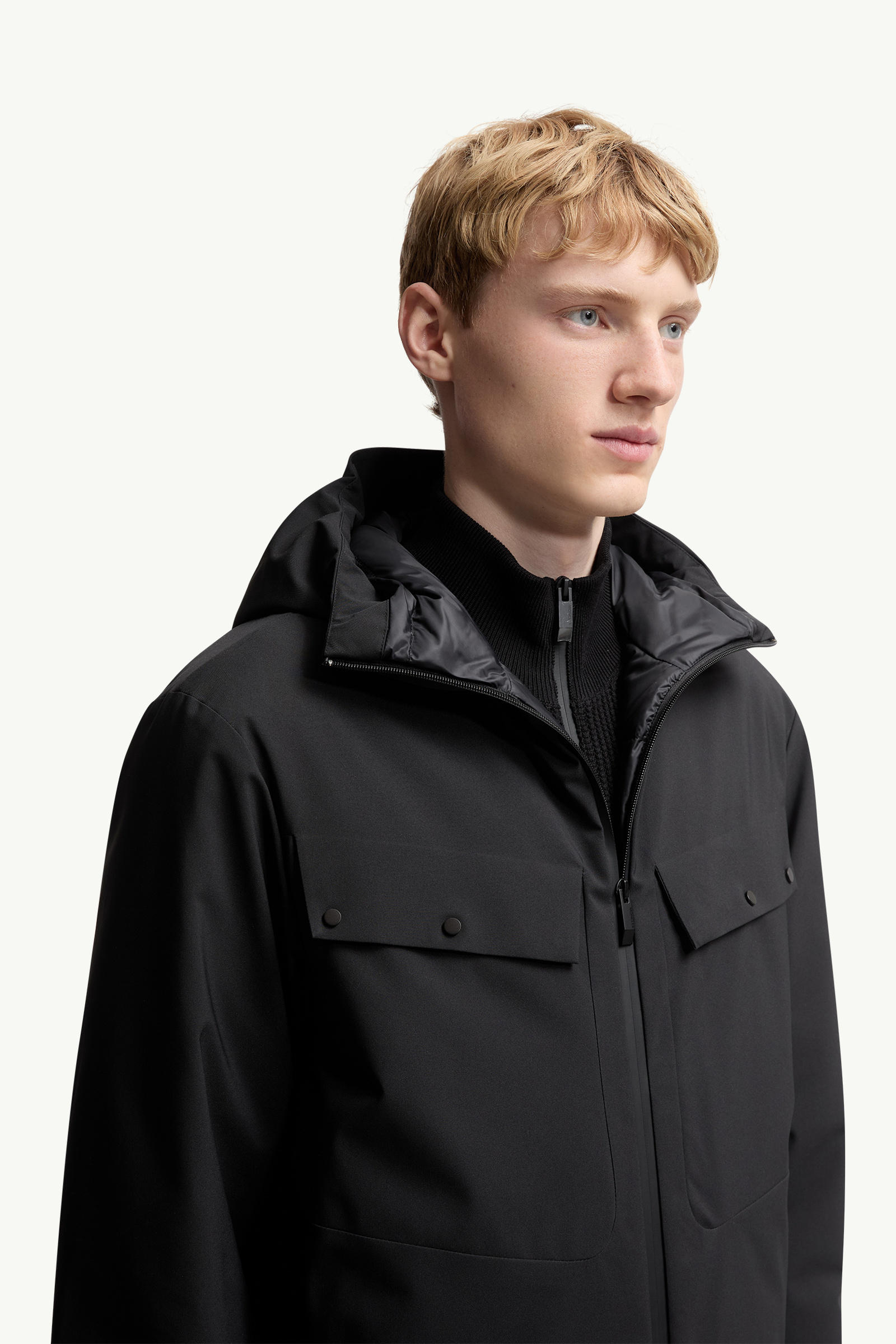 Escurays Hooded Short Down Jacket Men Black Moncler 5