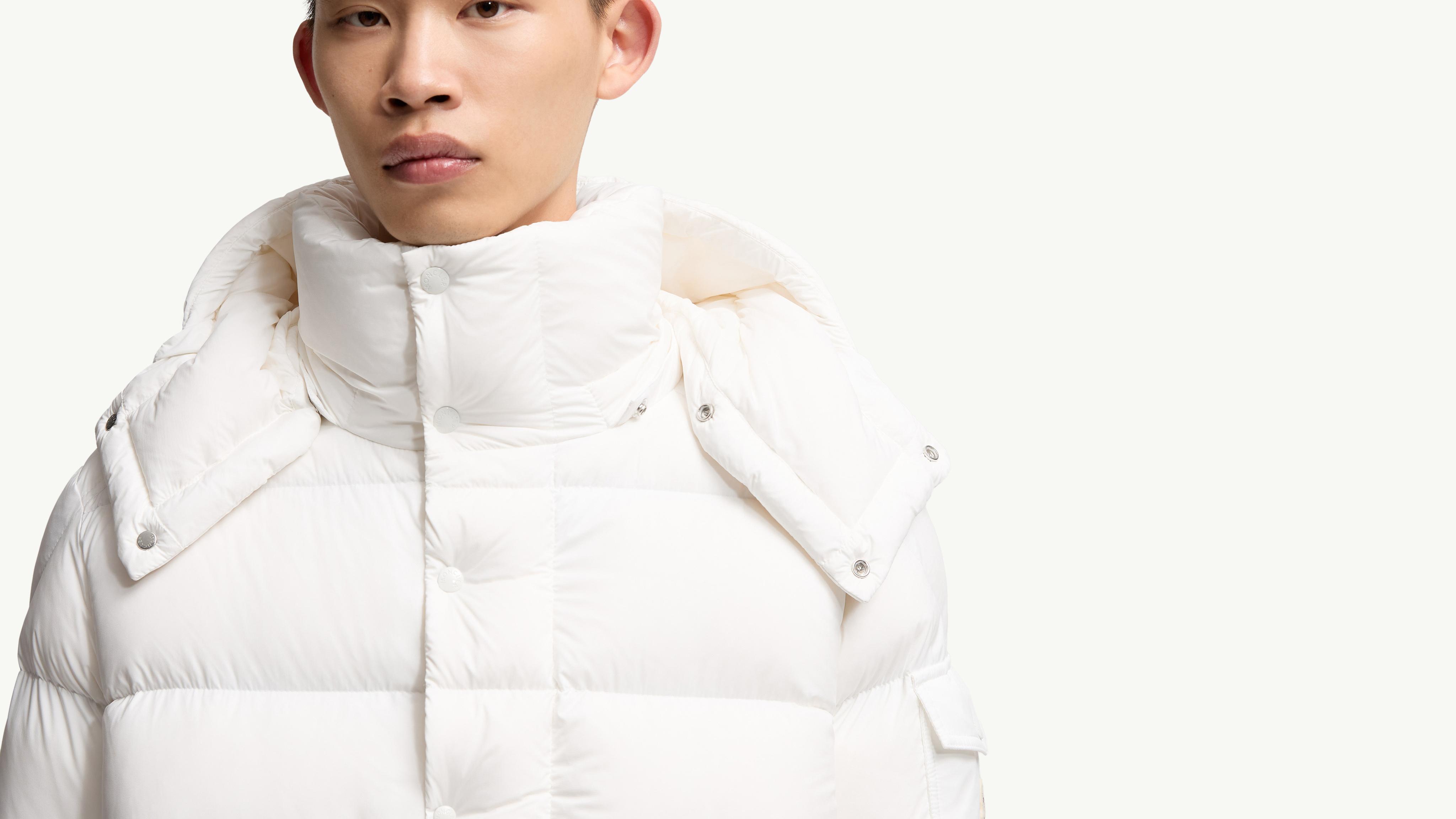 ホワイト Moncler Maya 70 ショートダウンジャケット : ショートダウン