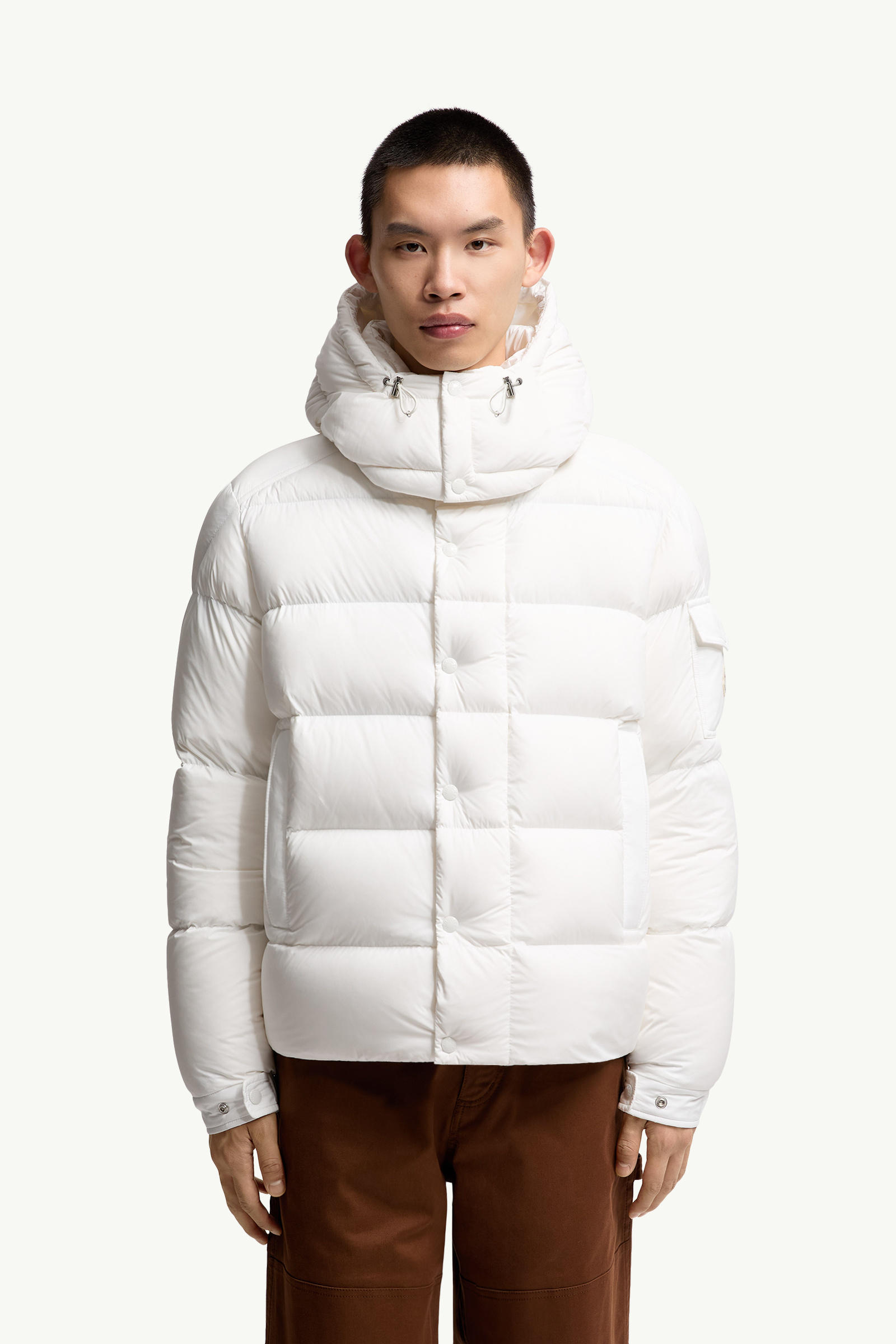 Piumino corto Moncler Maya 70 con cappuccio Uomo Bianco Moncler 3
