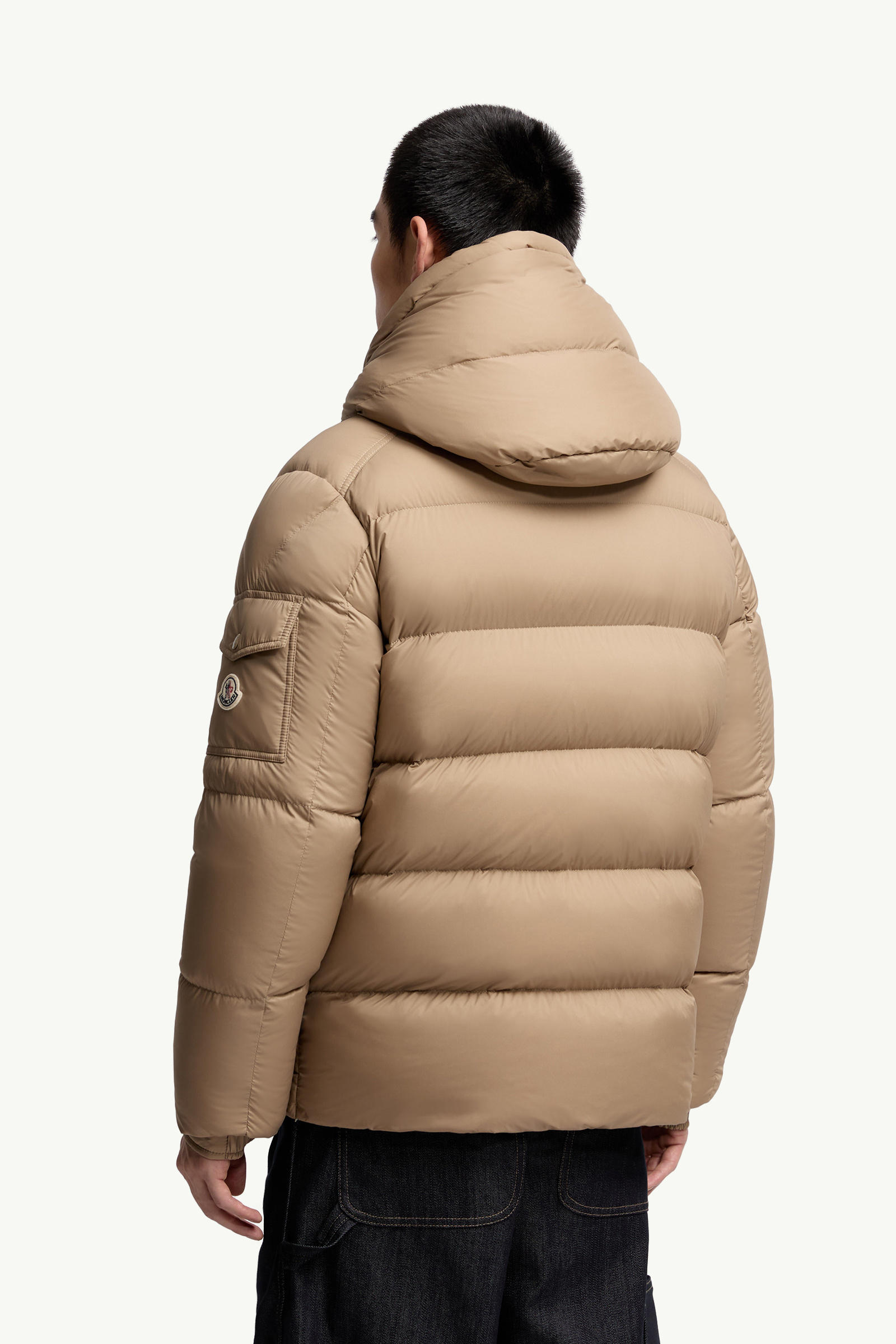 Moncler Maya 70男士连帽短款羽绒夹克外套 男士 浅棕色 Moncler 4