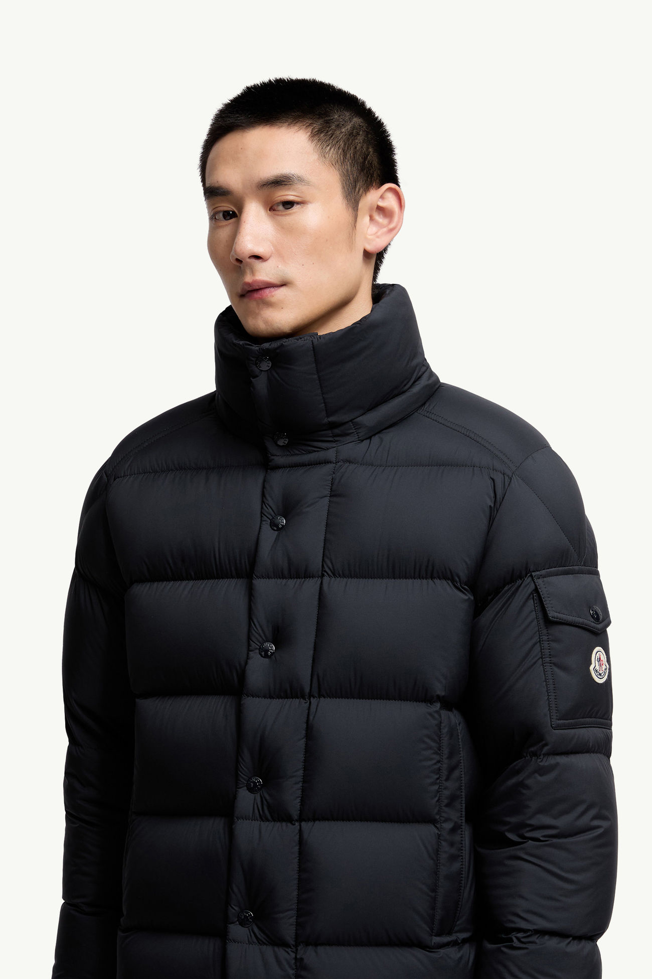 Plumífero corto con capucha Moncler Maya 70 Hombre Azul Noche Moncler 5