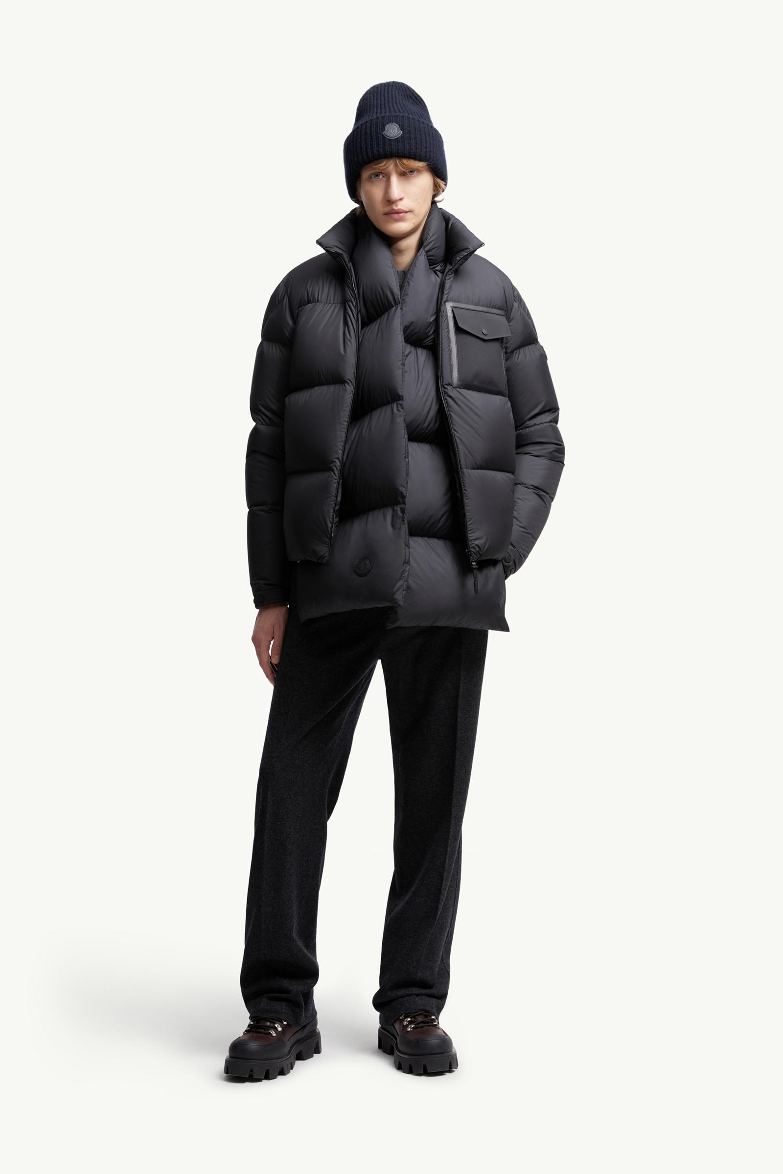 Black Chinon Square-Quilted Short Down Jacket - Short Down Black Chinon Square-Quilted Short Down Jacket - Short Down