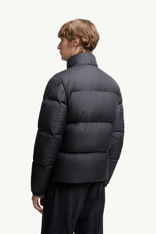 Chinon Square-Quilted Short Down Jacket Men Black Moncler 4