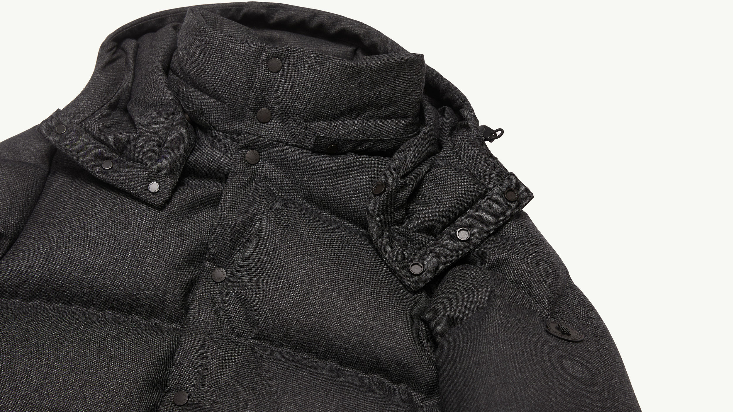 Slide 1 - product.feature.detachablehood.title