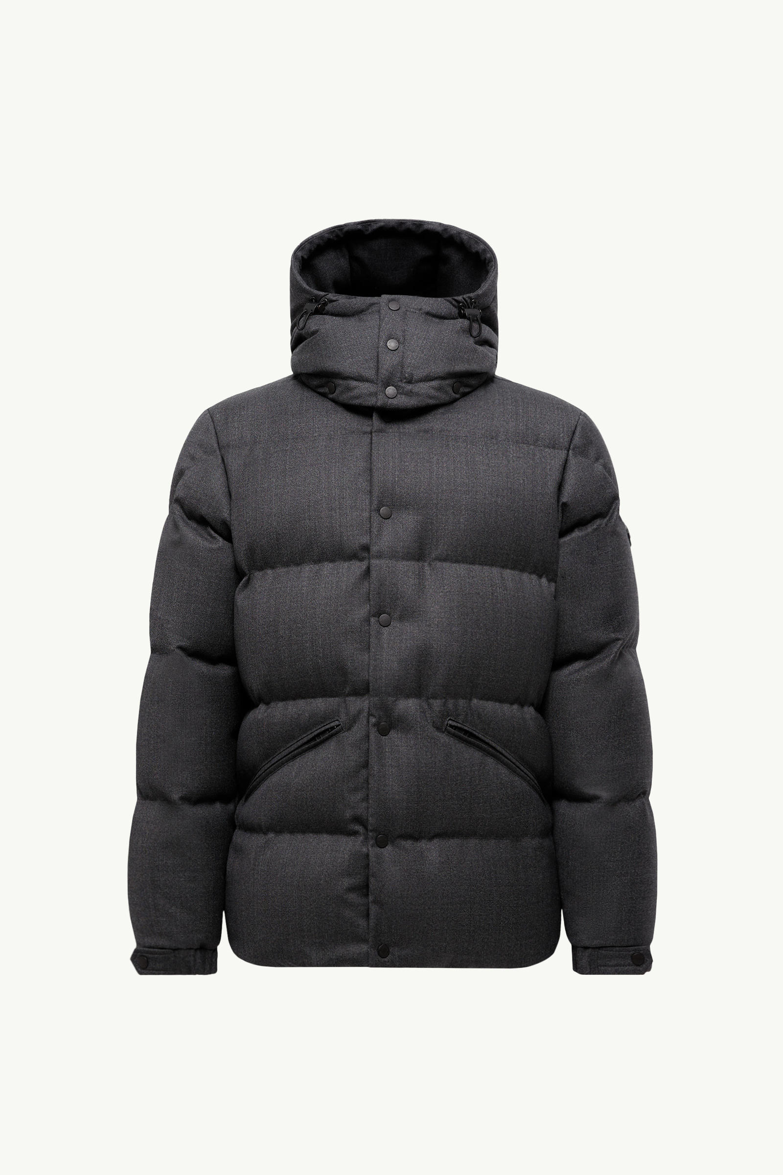 https://moncler-cdn.thron.com/api/v1/content-delivery/shares/dpx6uv/contents/K20911A00223598Z8F99_F/image/K20911A00223598Z8F99_F