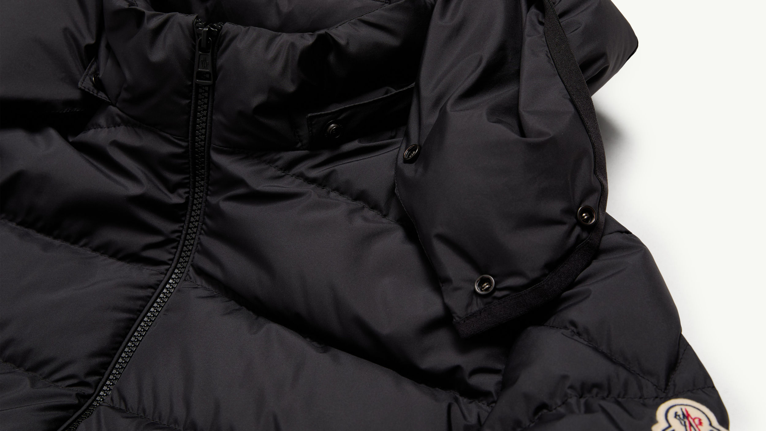 Slide 1 - product.feature.detachablehood.title