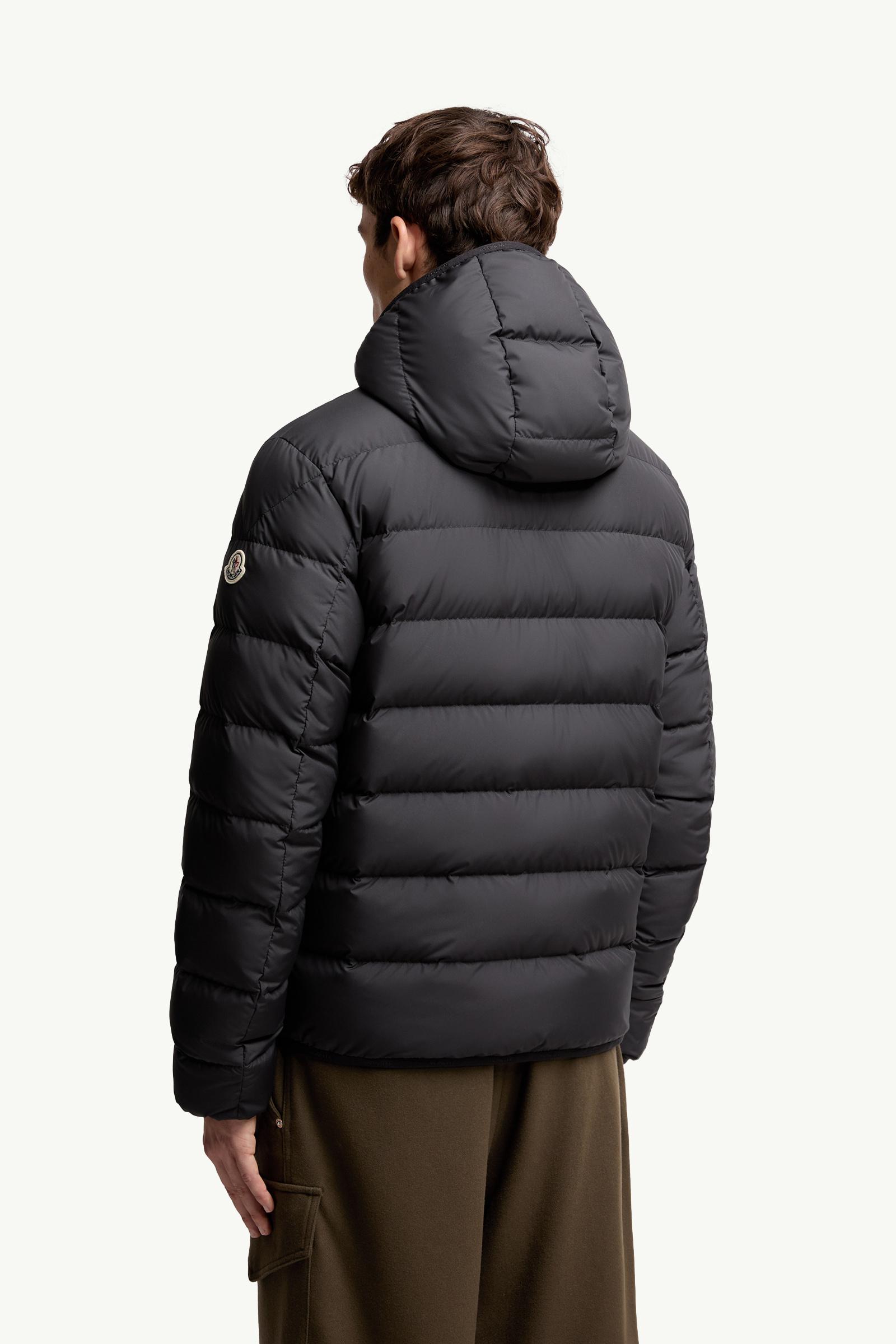 Moncler 黒 ダウンパッド グローブ Moncler - Black Down Patch Pocket Coat | Mitchell Stores